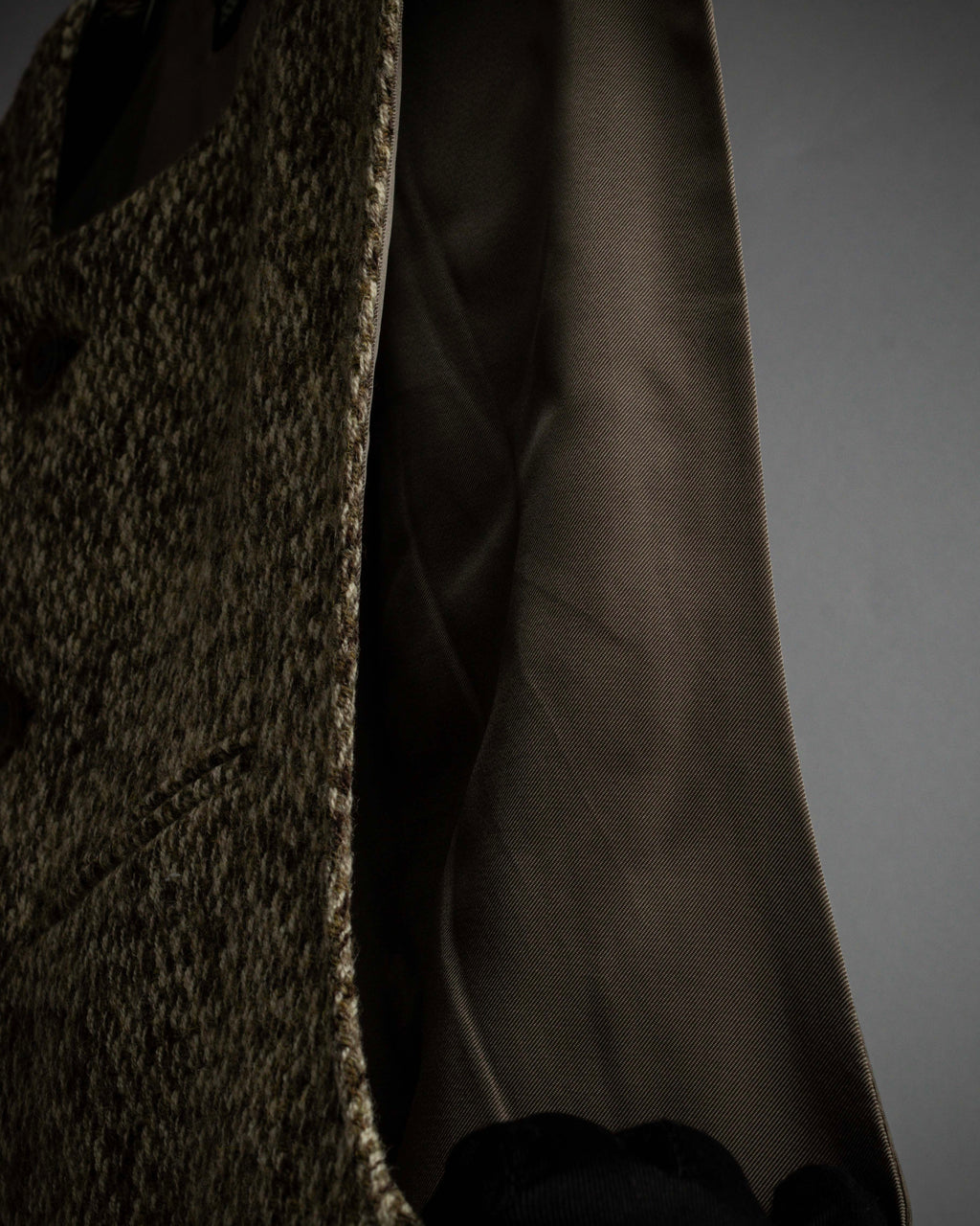 "ISSEY MIYAKE" Brushed texture 5-buttons vest