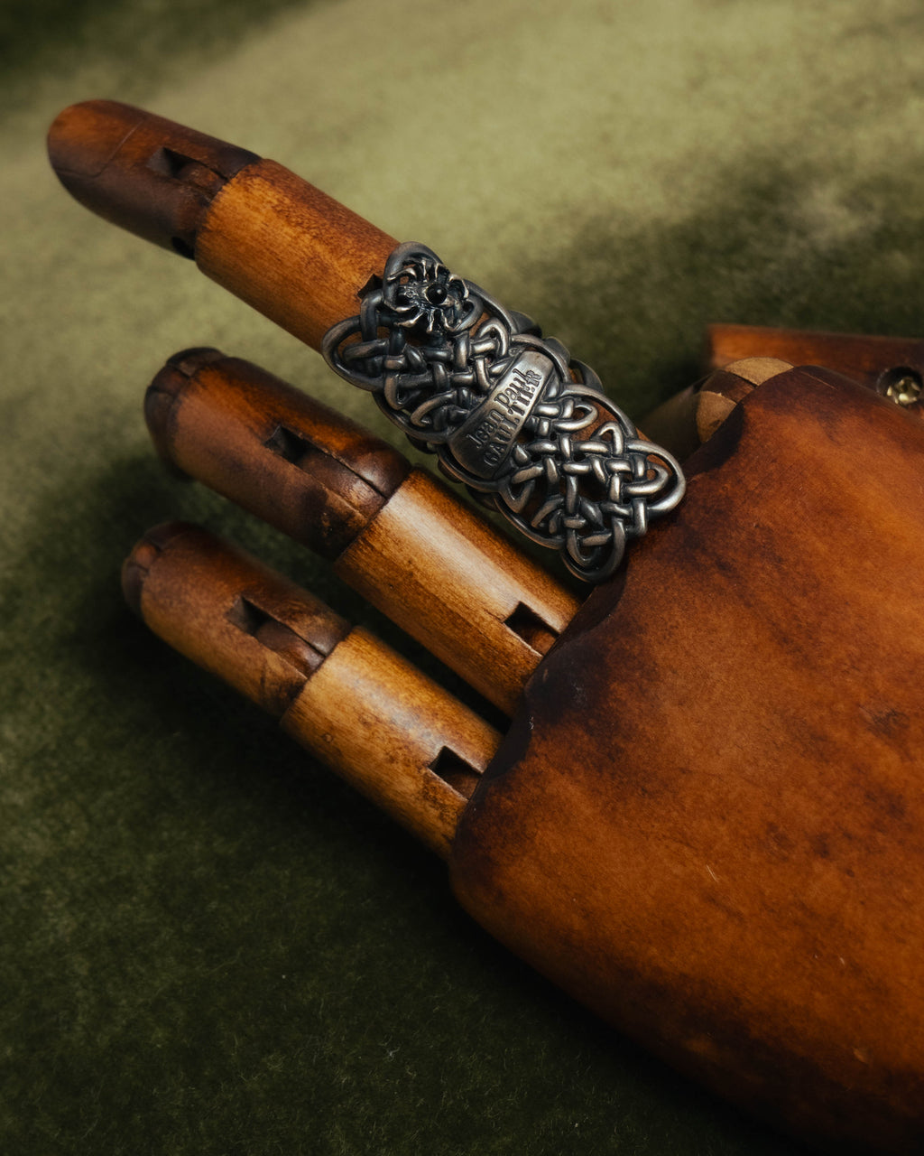 -SPECIAL- “Jean Paul Gaultier“ 90’s-00’s oxidized silver knot ring