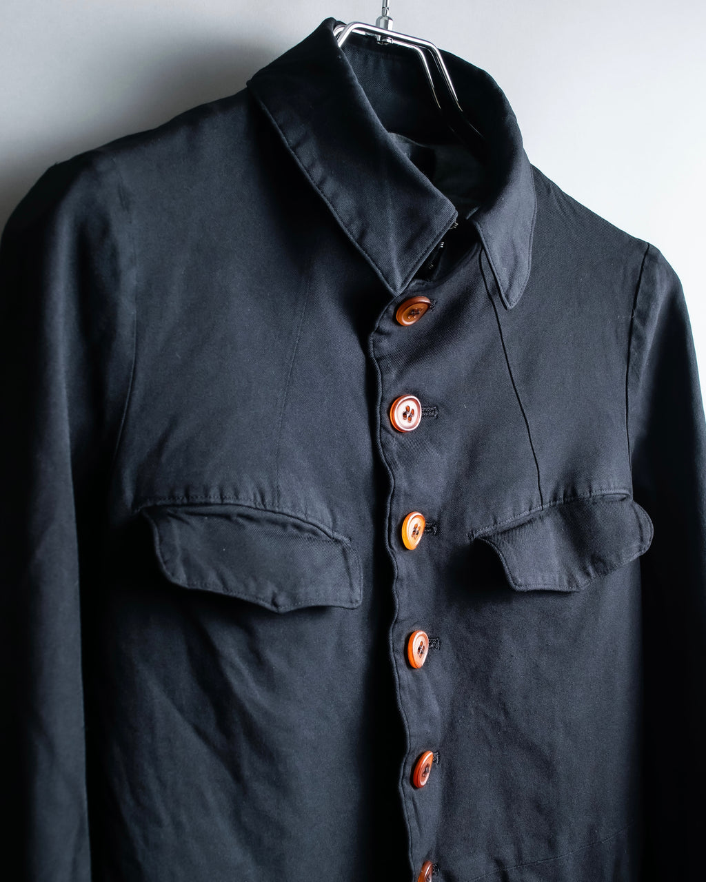 "COMME des GARCONS
COMME des GARCONS" 6 button detail raw edge jacket