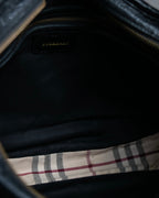 "BURBERRY Blue Label" Shiny leather heart charm design one handle bag