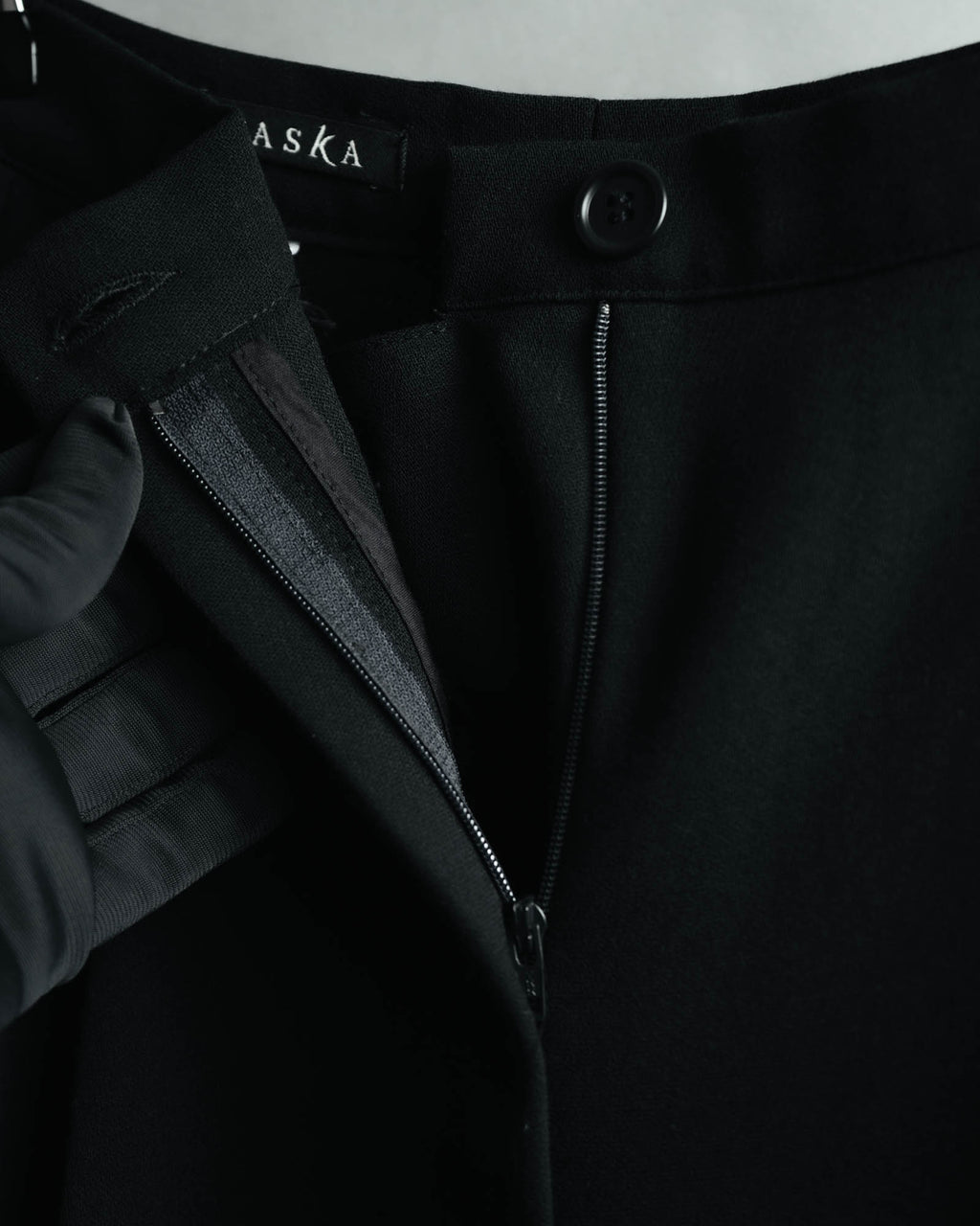 -MOOD MILLÉSIMES- 80’s-90’s black wool intuck wide trousers