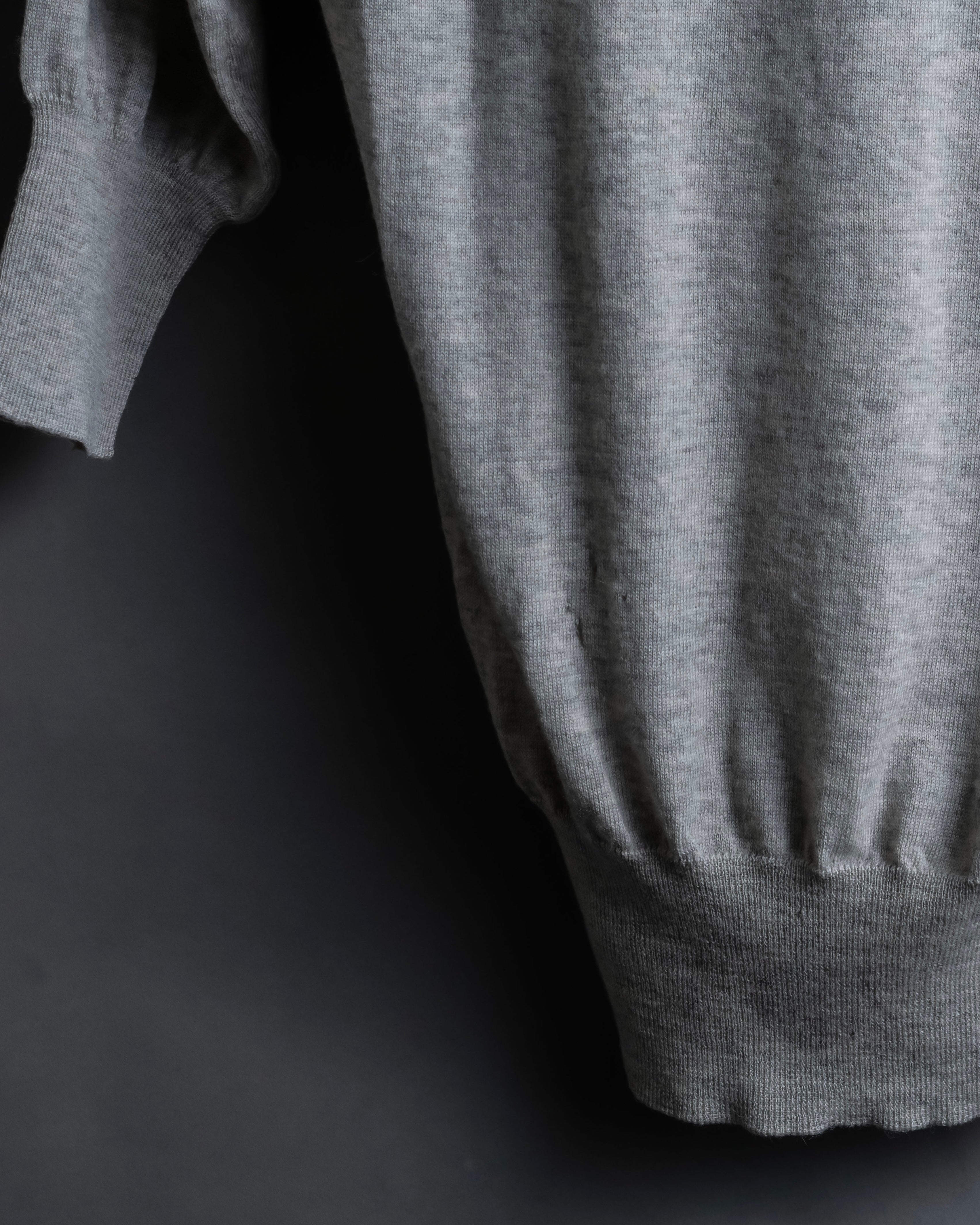 "JIL SANDER" Solid texture V neck mixed knit