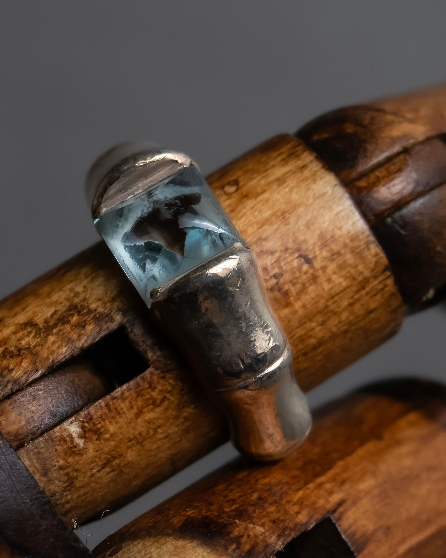 "GUCCI" Bamboo motif stone top silver ring