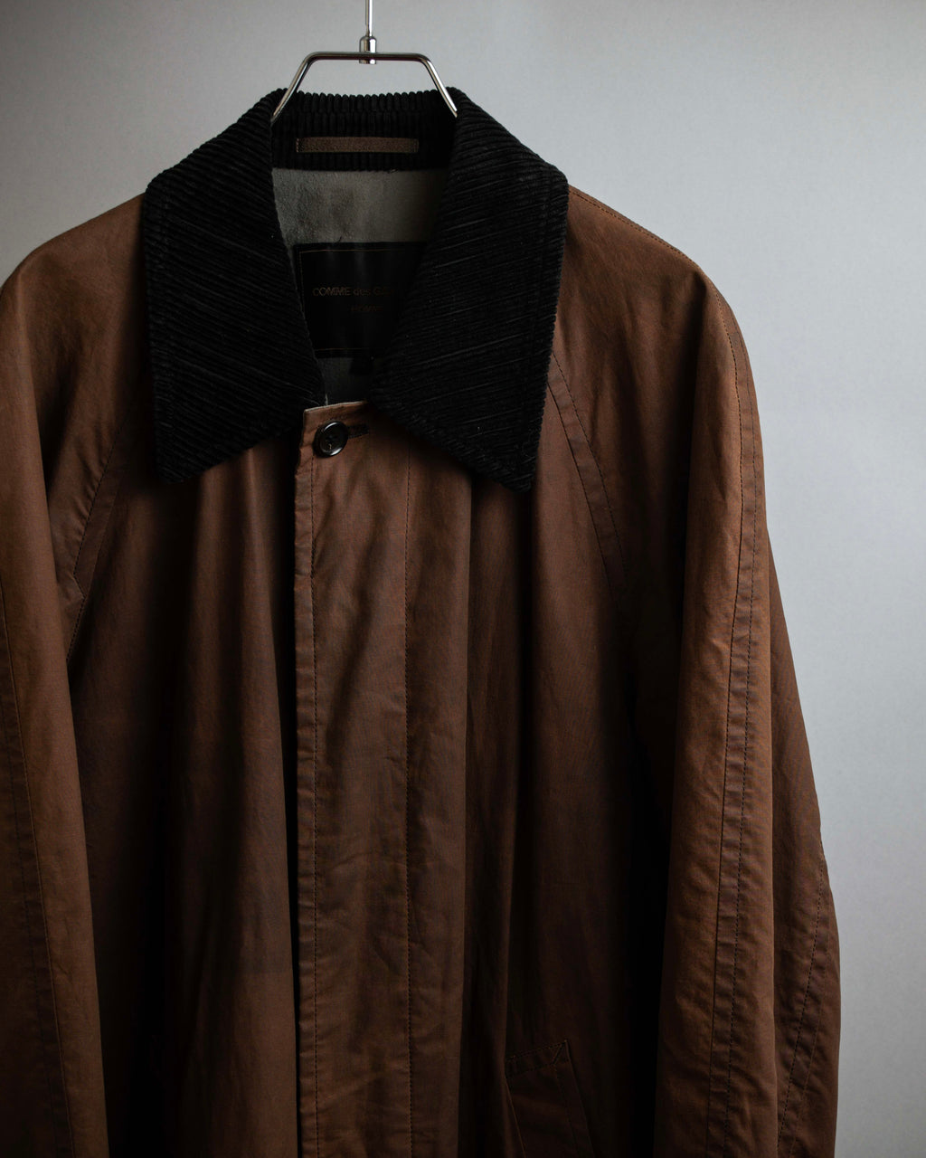 "COMME des GARCONS HOMME"
03AW corduroy collar design stand collar long coat