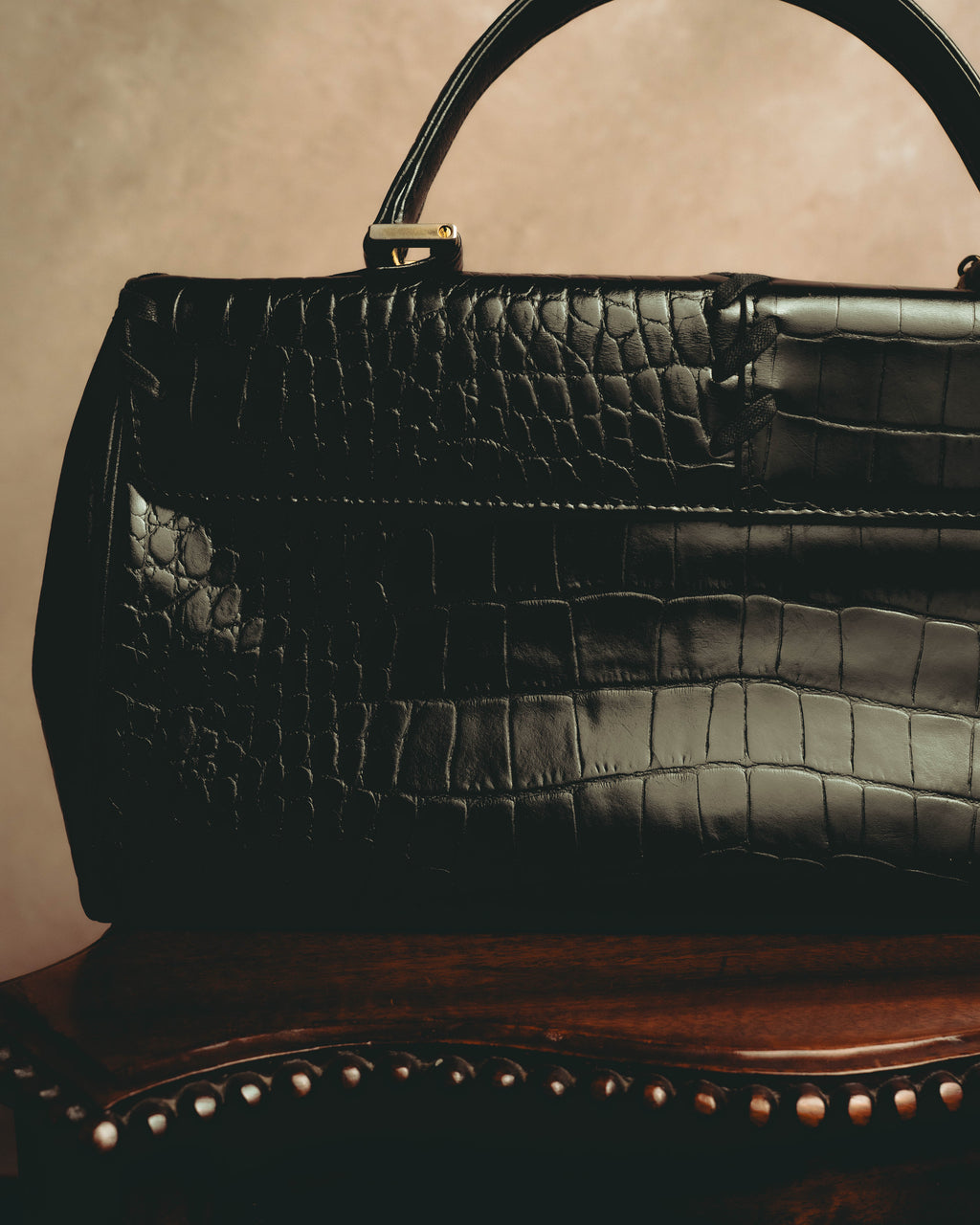 -SPECIAL- “Yves Saint Laurent” 80’s-90’s Crocodile embossed lace-up handbag