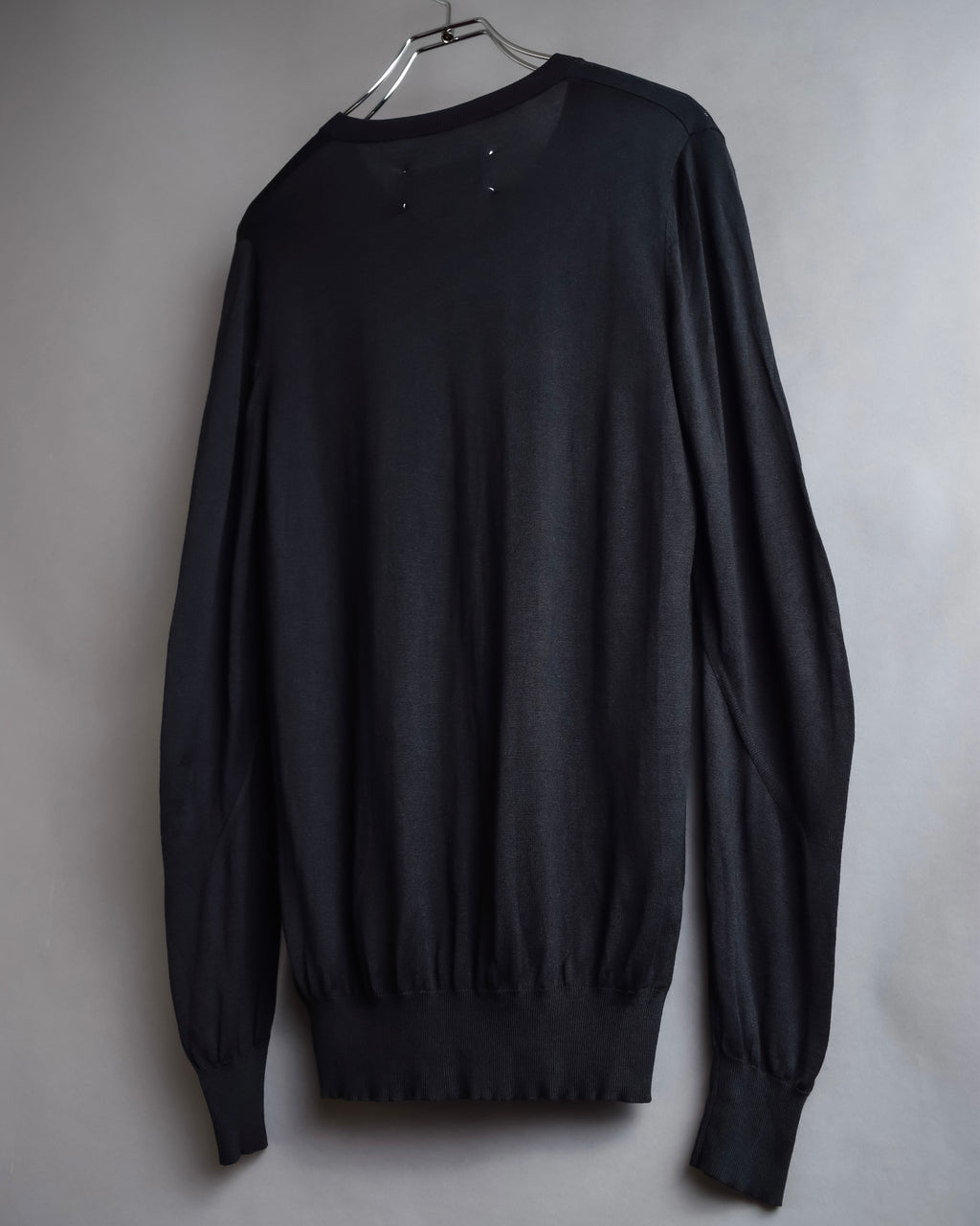 "MAISON MARGIELA" 15SS V-line panel design lightweight knit
