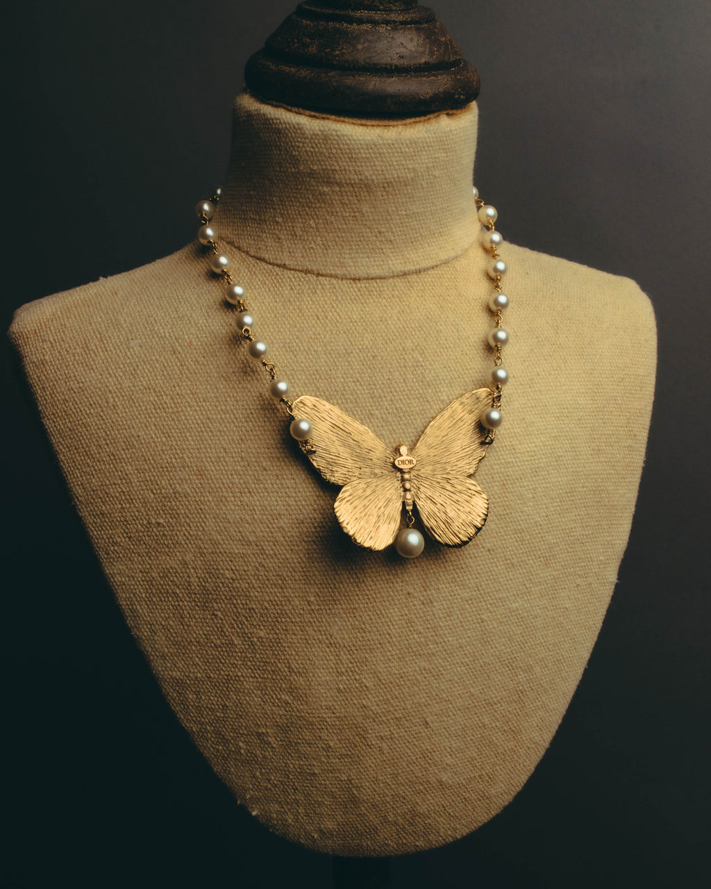 -SPECIAL- “Dior” 2023-24’s Sculpted butterfly pearl long necklace