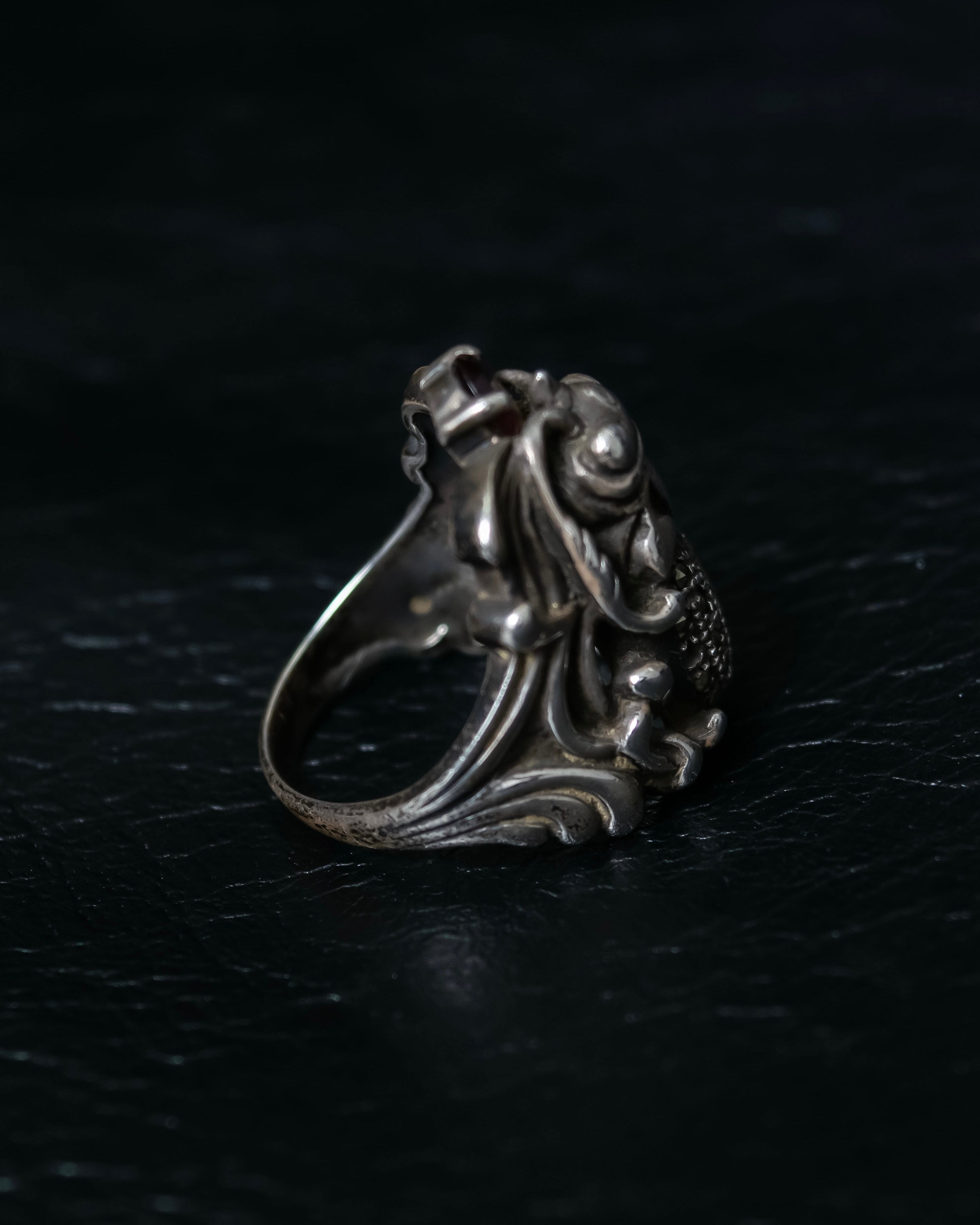 “Vintage” Beetle motif stone decorated silver ring
