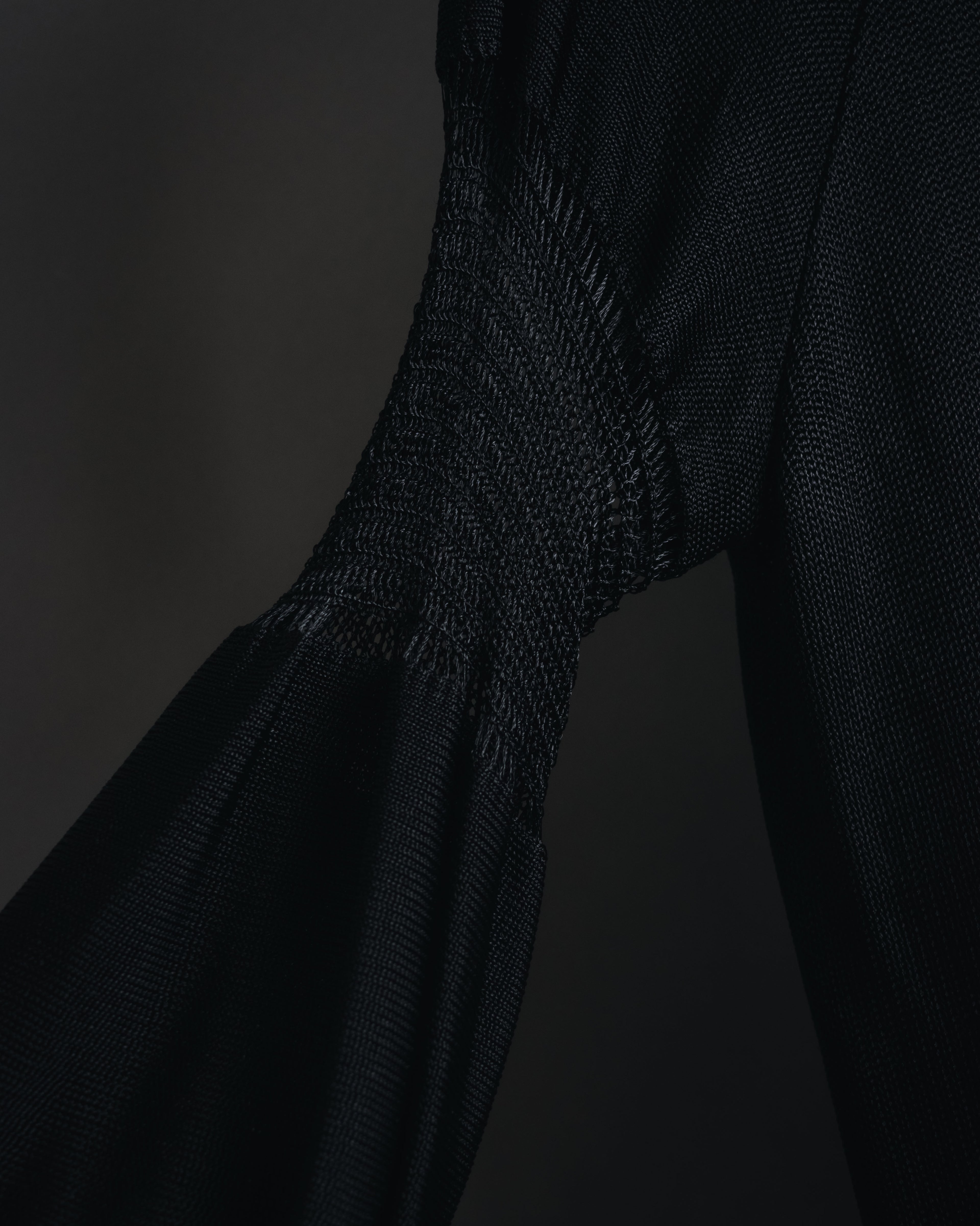 "Christian Dior BOUTIQUE" 2007’s draped viscose mesh-panel pullover