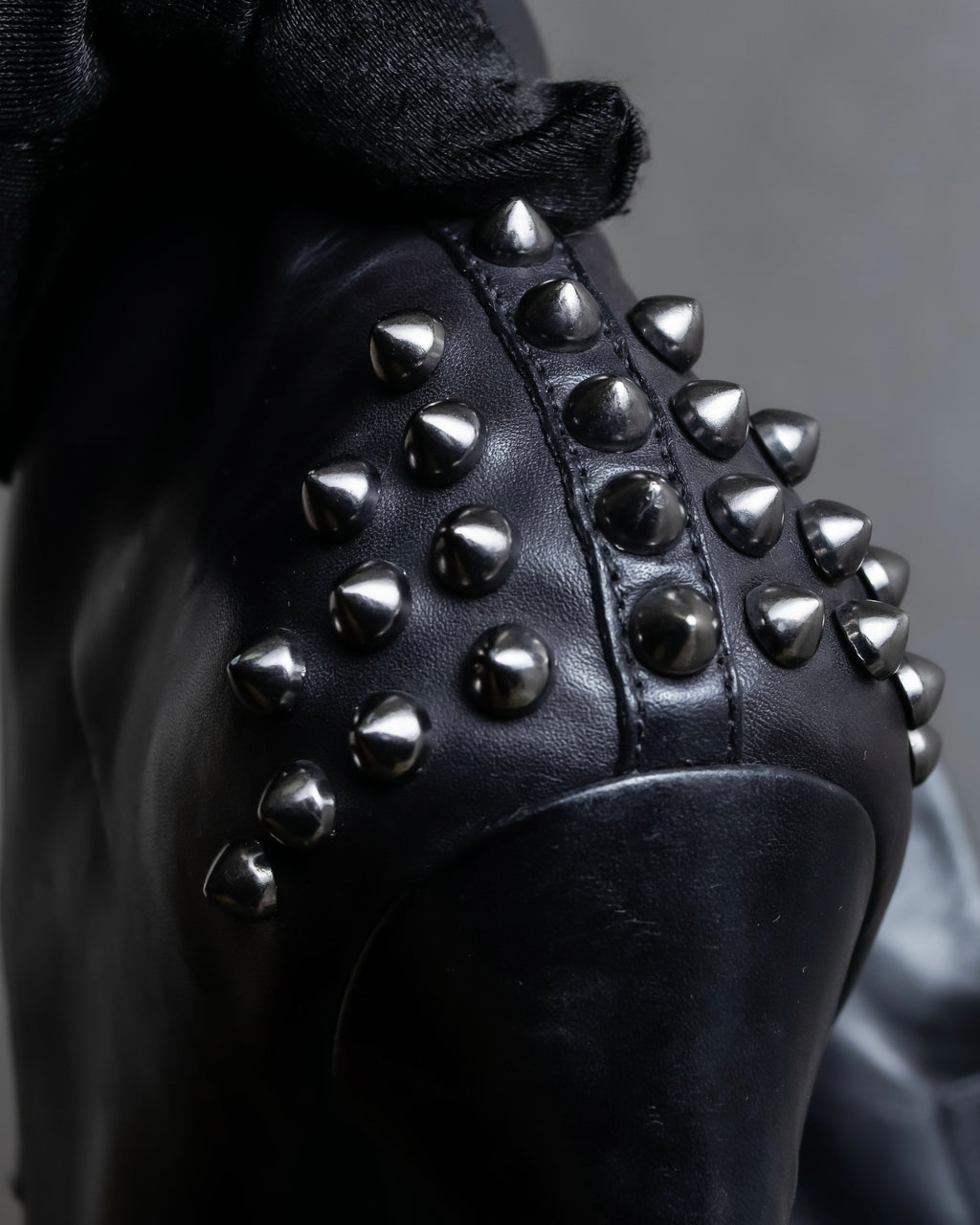 Alexandar McQueen" Studs & belt design heel boots