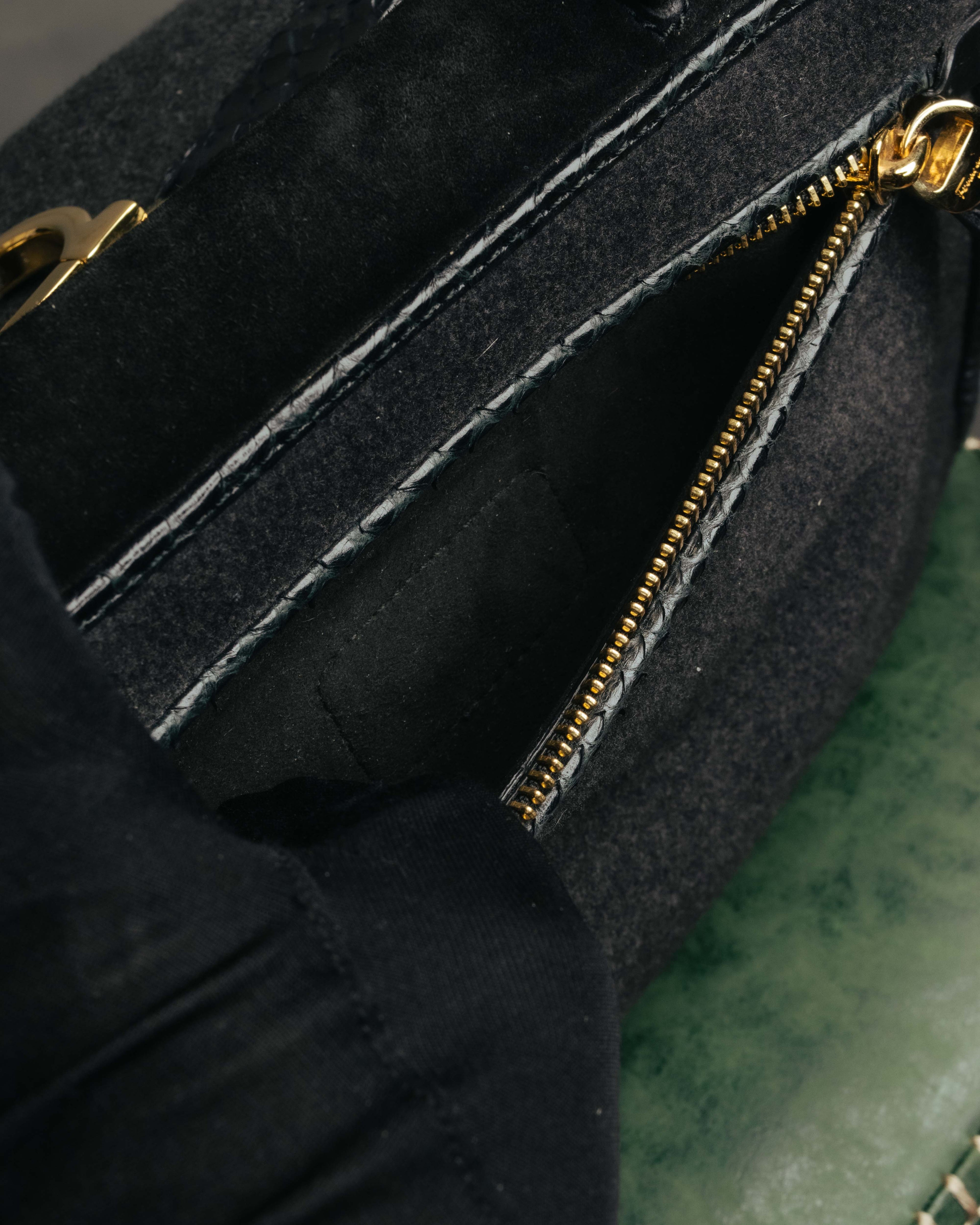 -SPECIAL- “Salvatore Ferragamo” 2019-21 Mixed material Sofia top handle bag