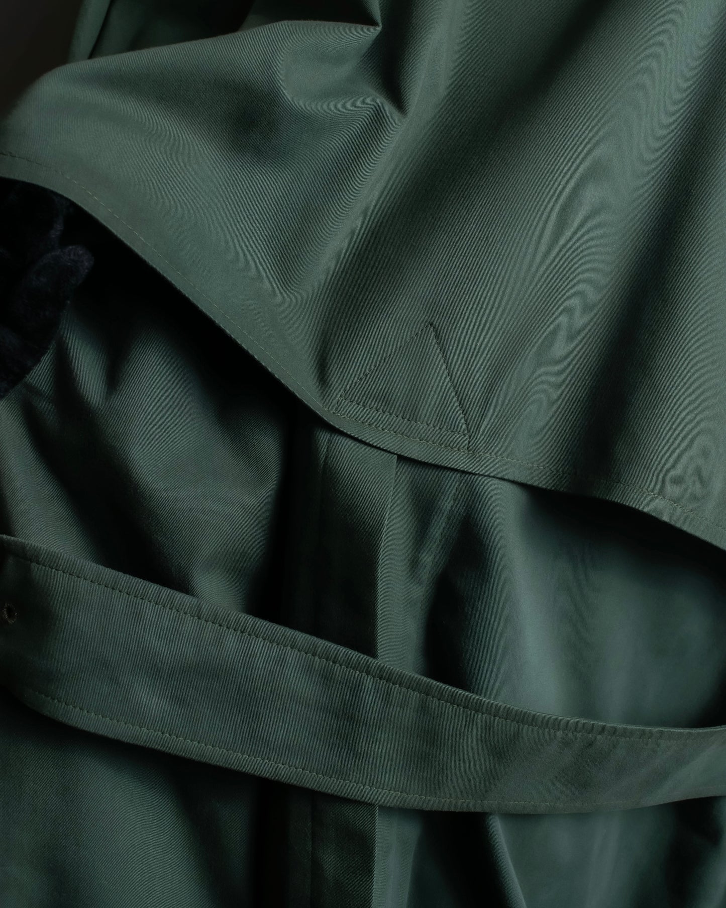 "BURBERRYS" Military detail oversized belted trench coat