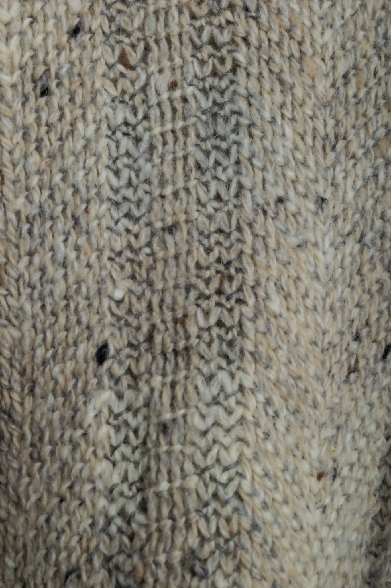 Vintage lace design herringbone long knit