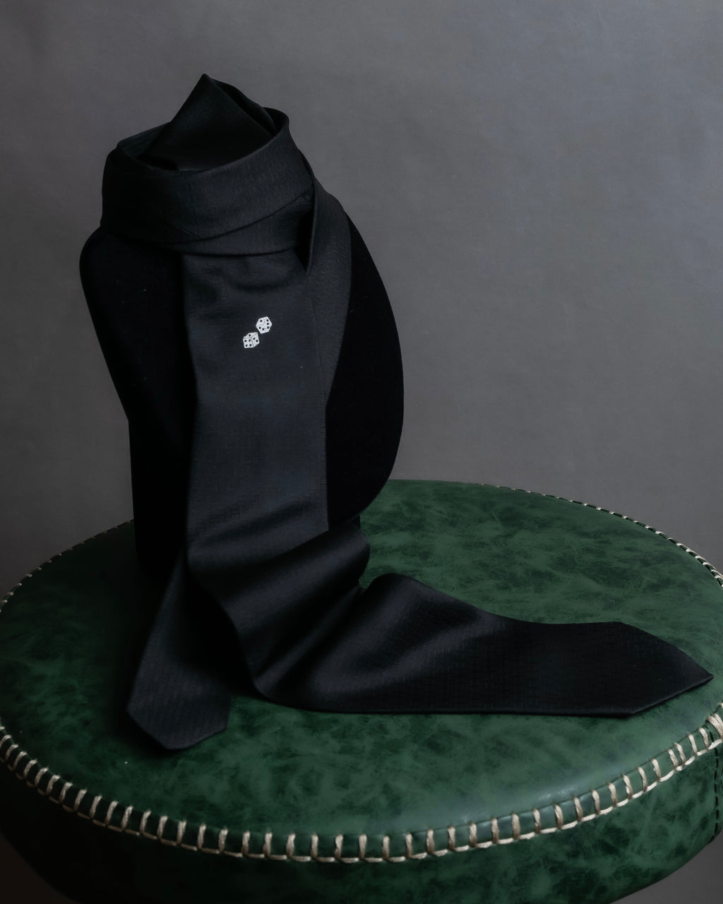 "HERMES" Dice embroidery design silk neck tie