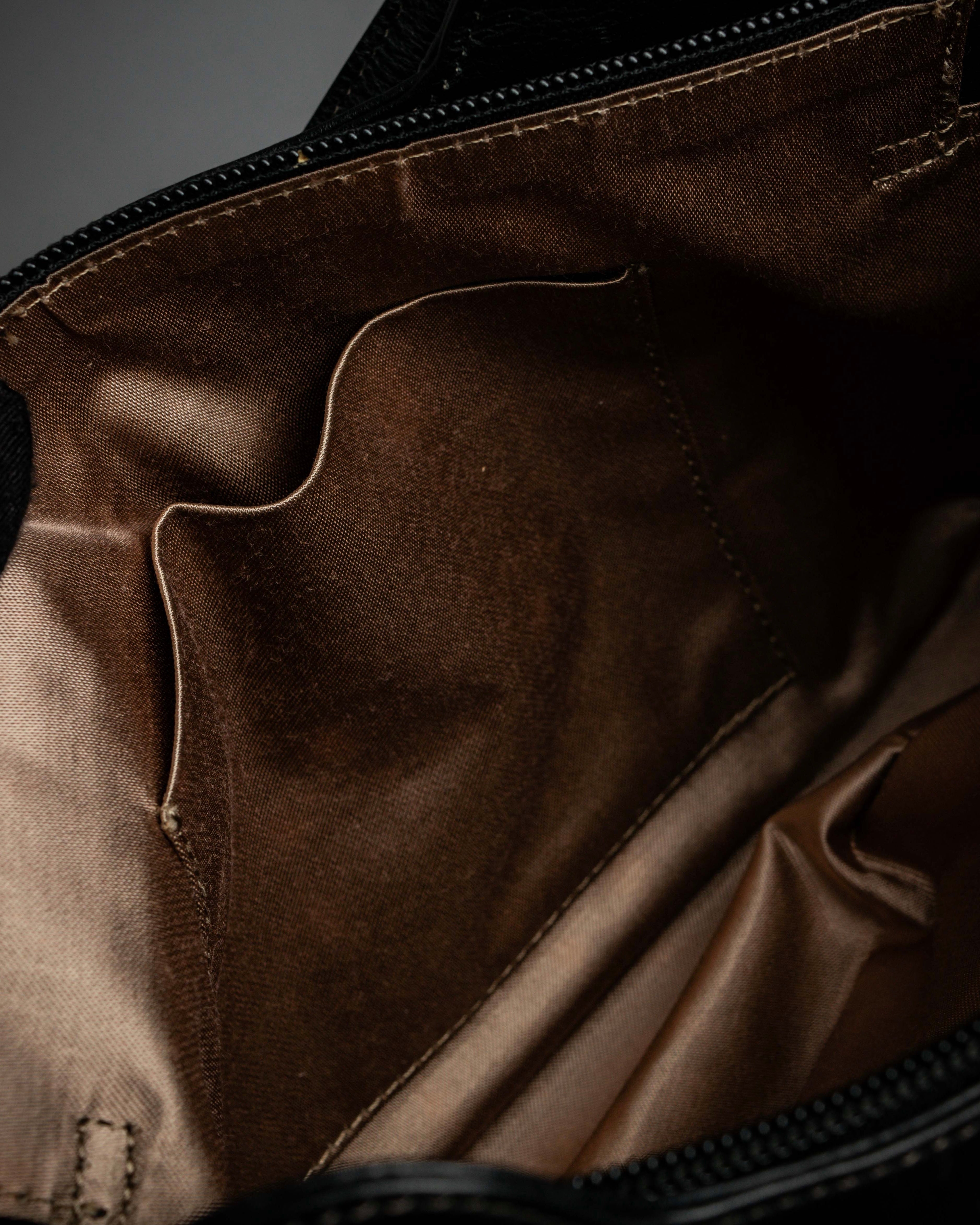 "Mila Schön" Horizontal minimalist metal fittings leather one-handle bag