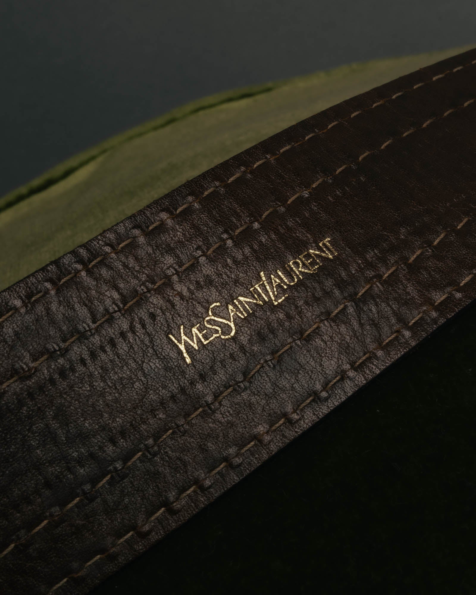 “Yves Saint Laurent” 00’s Wide eyelet leather belt