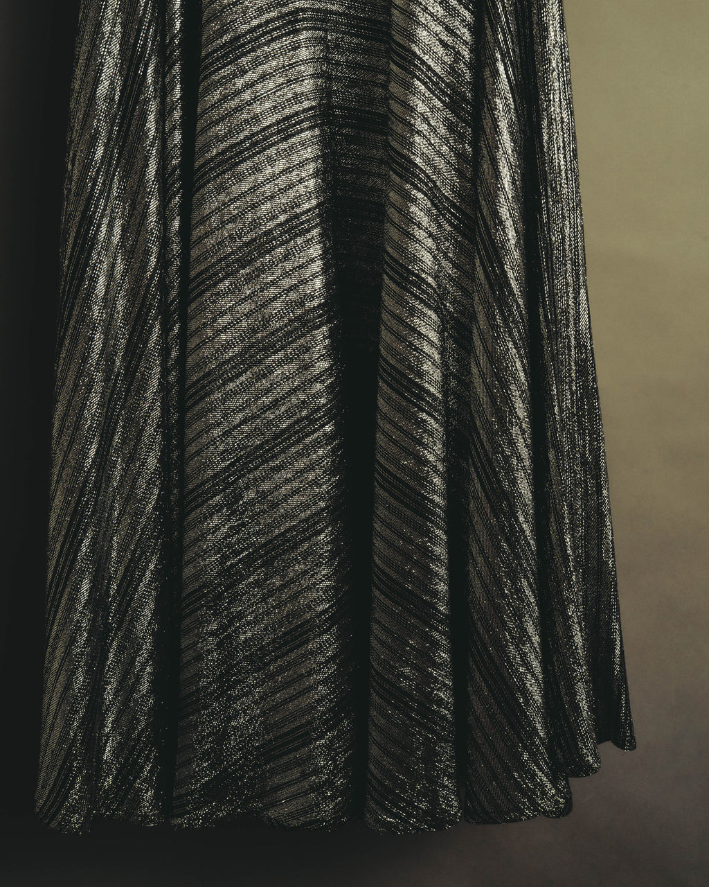 "ENRICO COVERI" 80's-90's Metallic flared maxi skirt