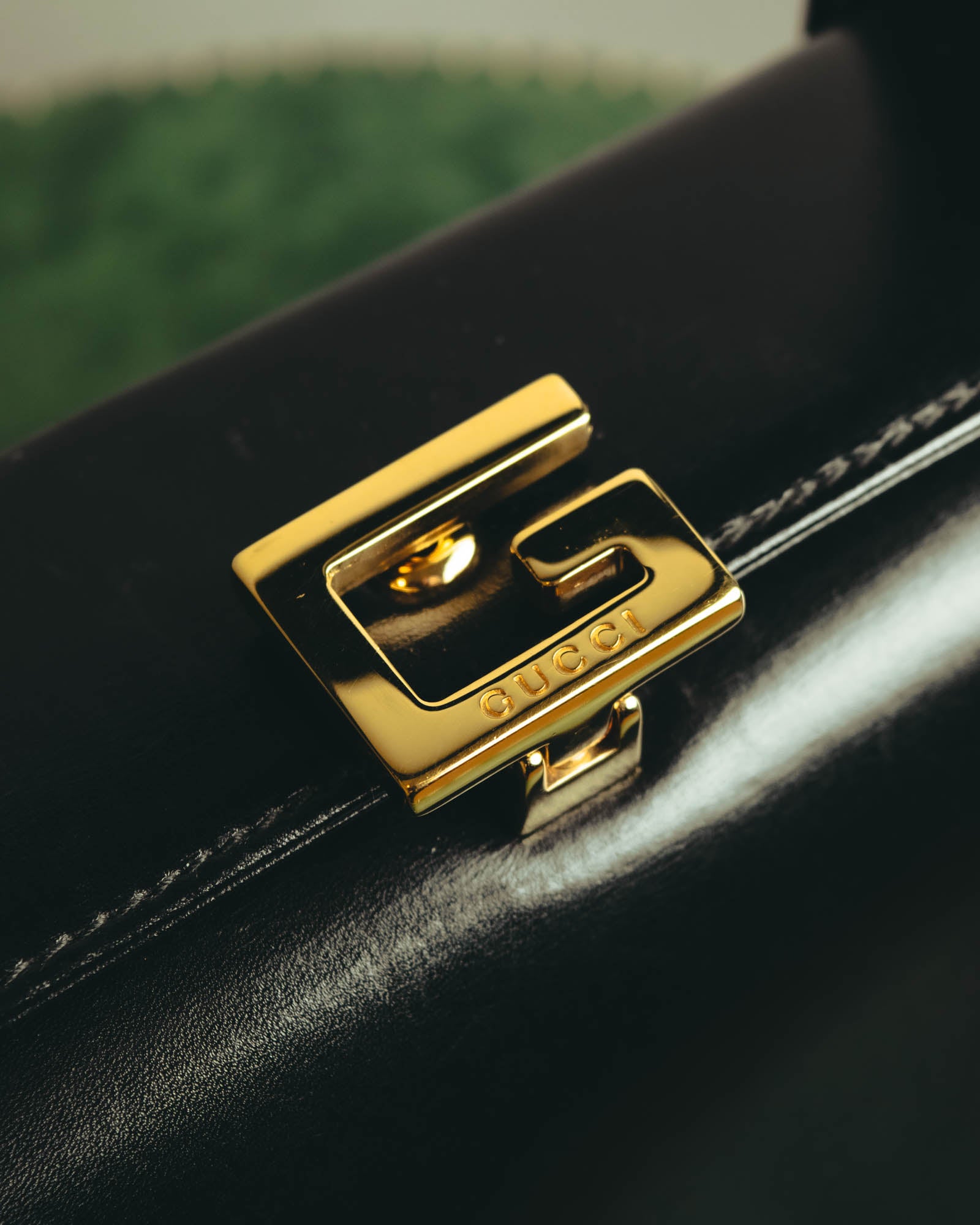 "GUCCI" 90's Structured leather top handle handbag