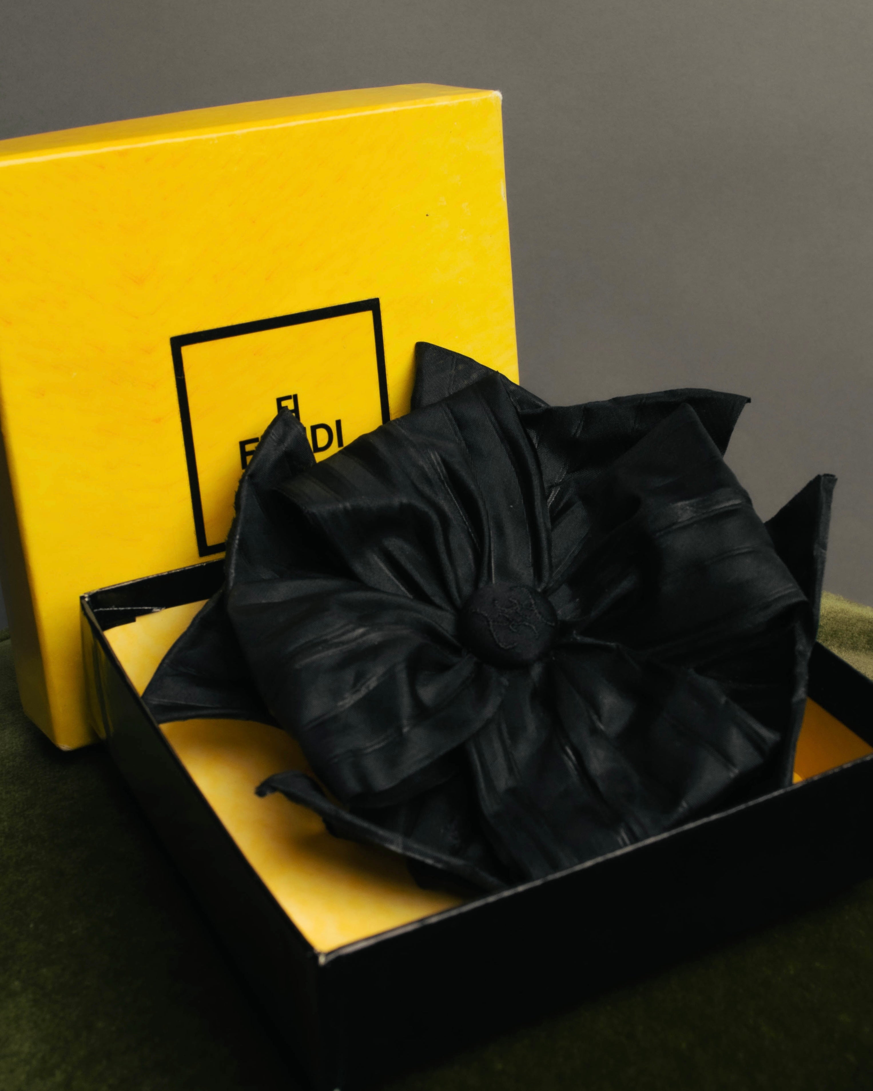 "FENDI" 90's-00's Sculptural fabric flower brooch