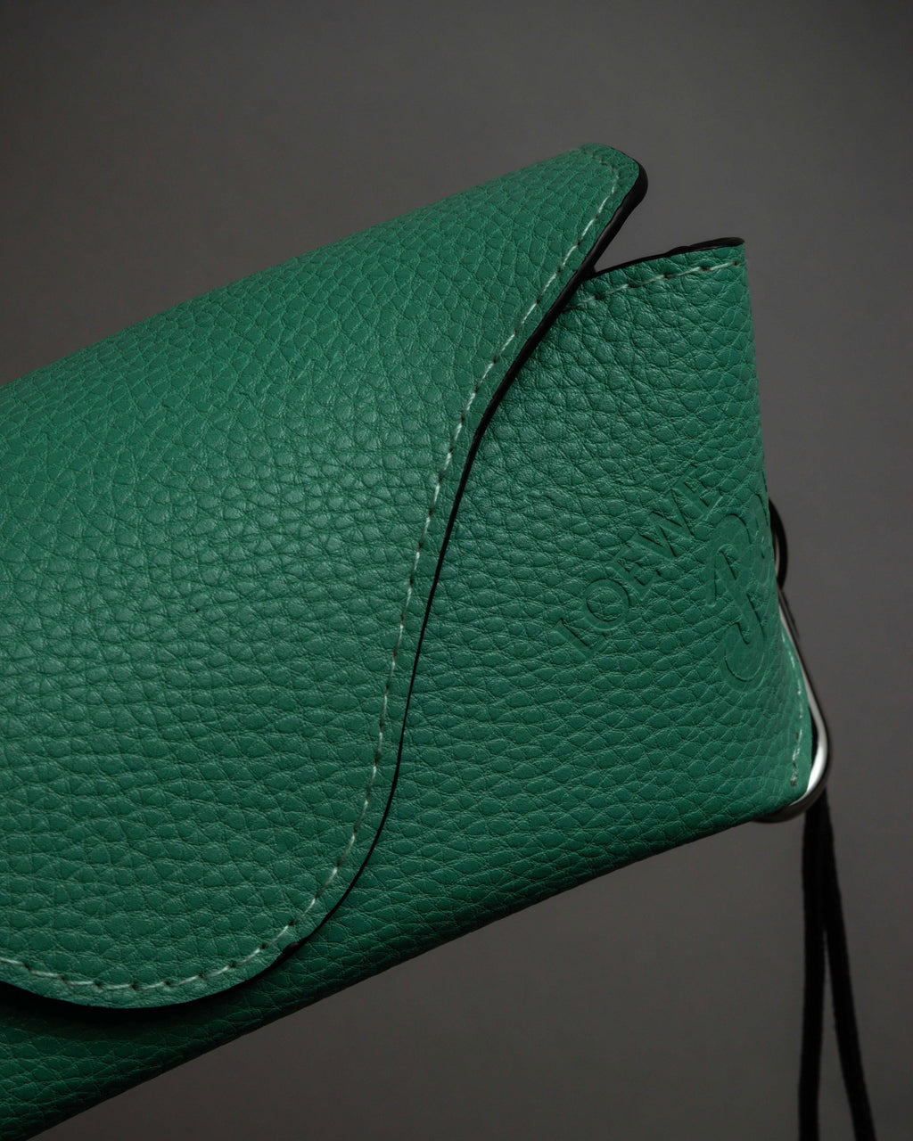 "LOEWE" Thick rim oval frame sunglasses