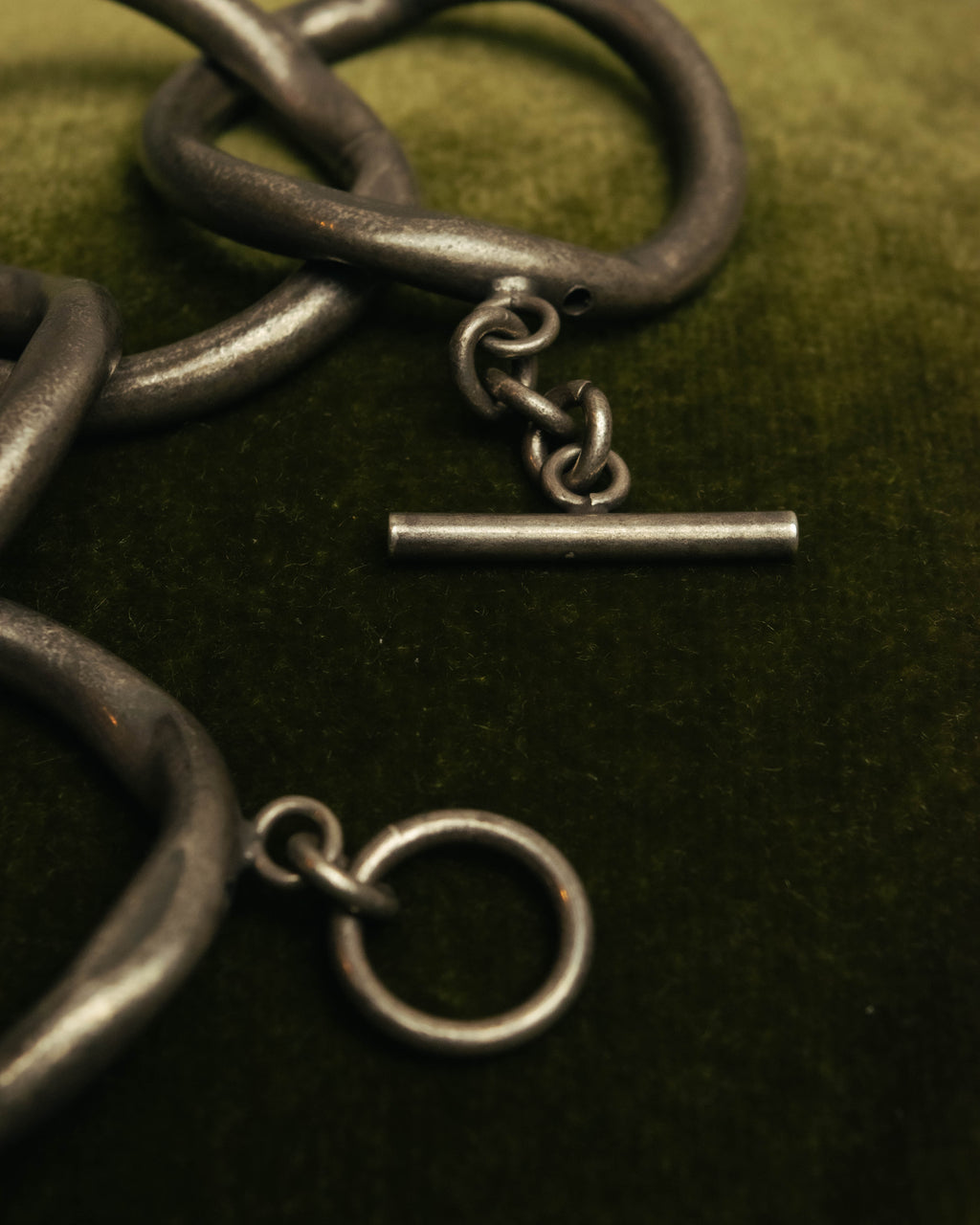 -SPECIAL- “Jean Paul Gaultier” 90’s-00’s sculptural gunmetal loop bracelet