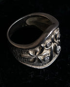 "Vintage flower motif silver ring"