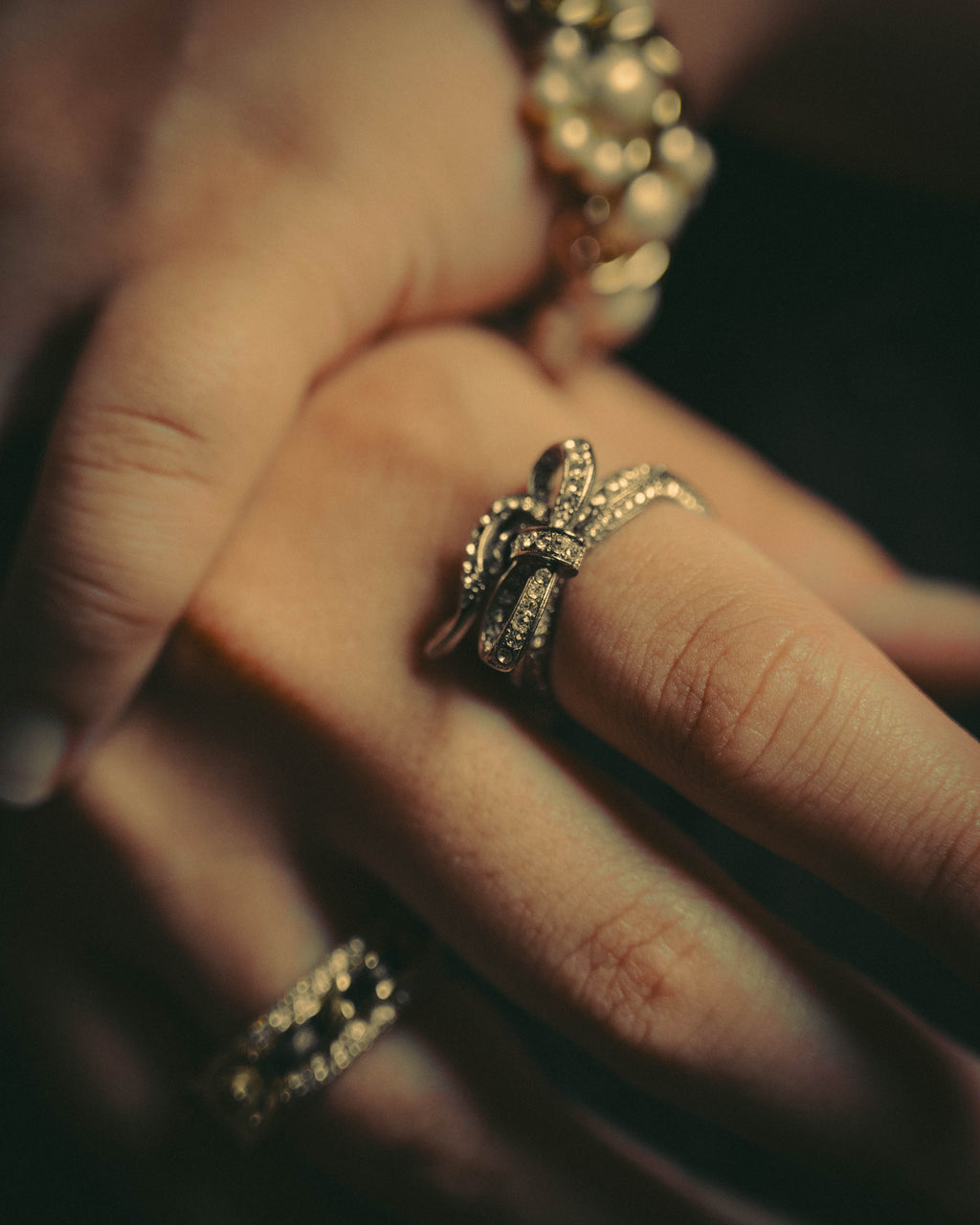 -SPECIAL- "CHANEL" 10AW Sparkling rhinestone bow ring
