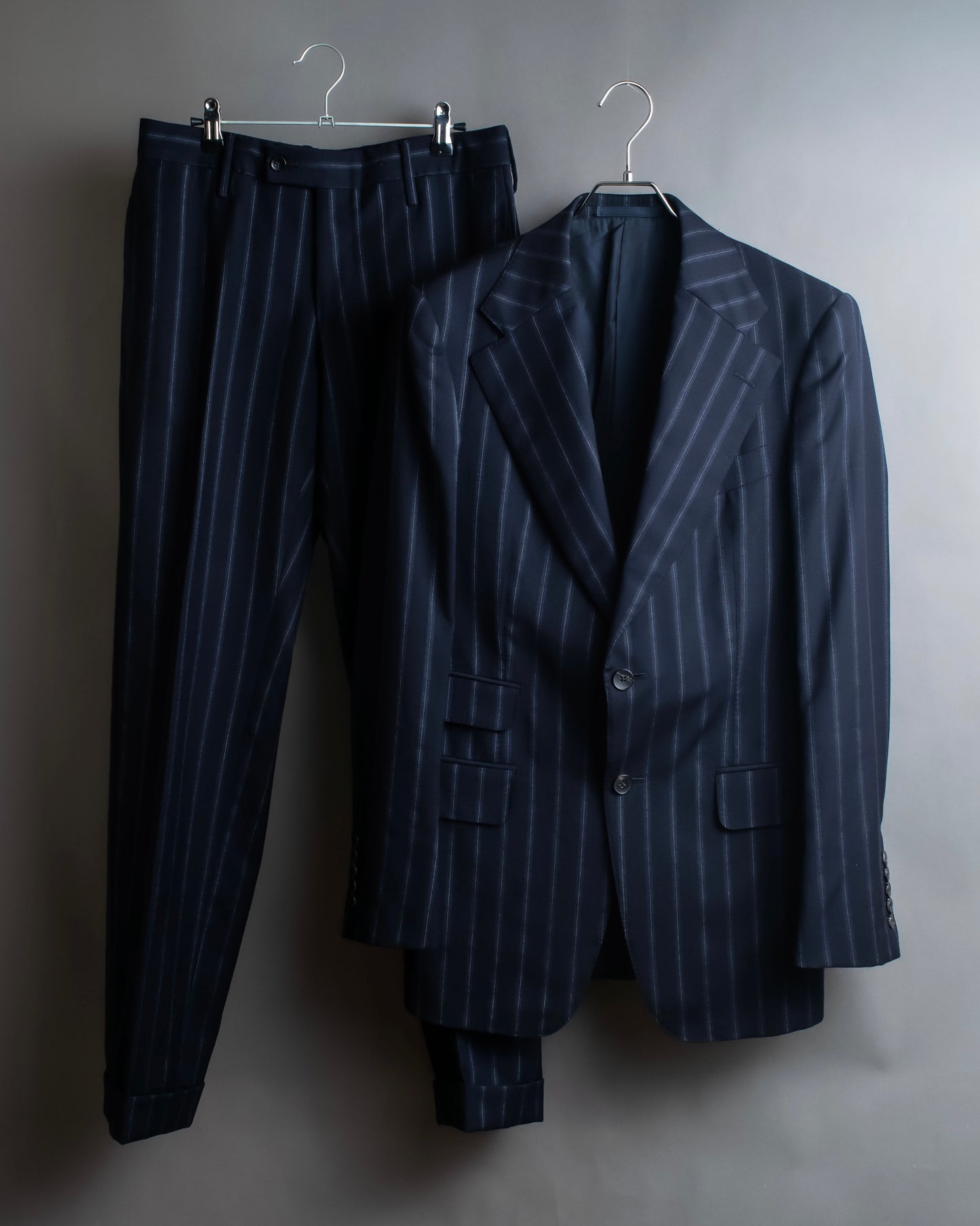 "GUCCI" Notch drop shaped tailored jacket & tapered silhouette slacks stripe set up