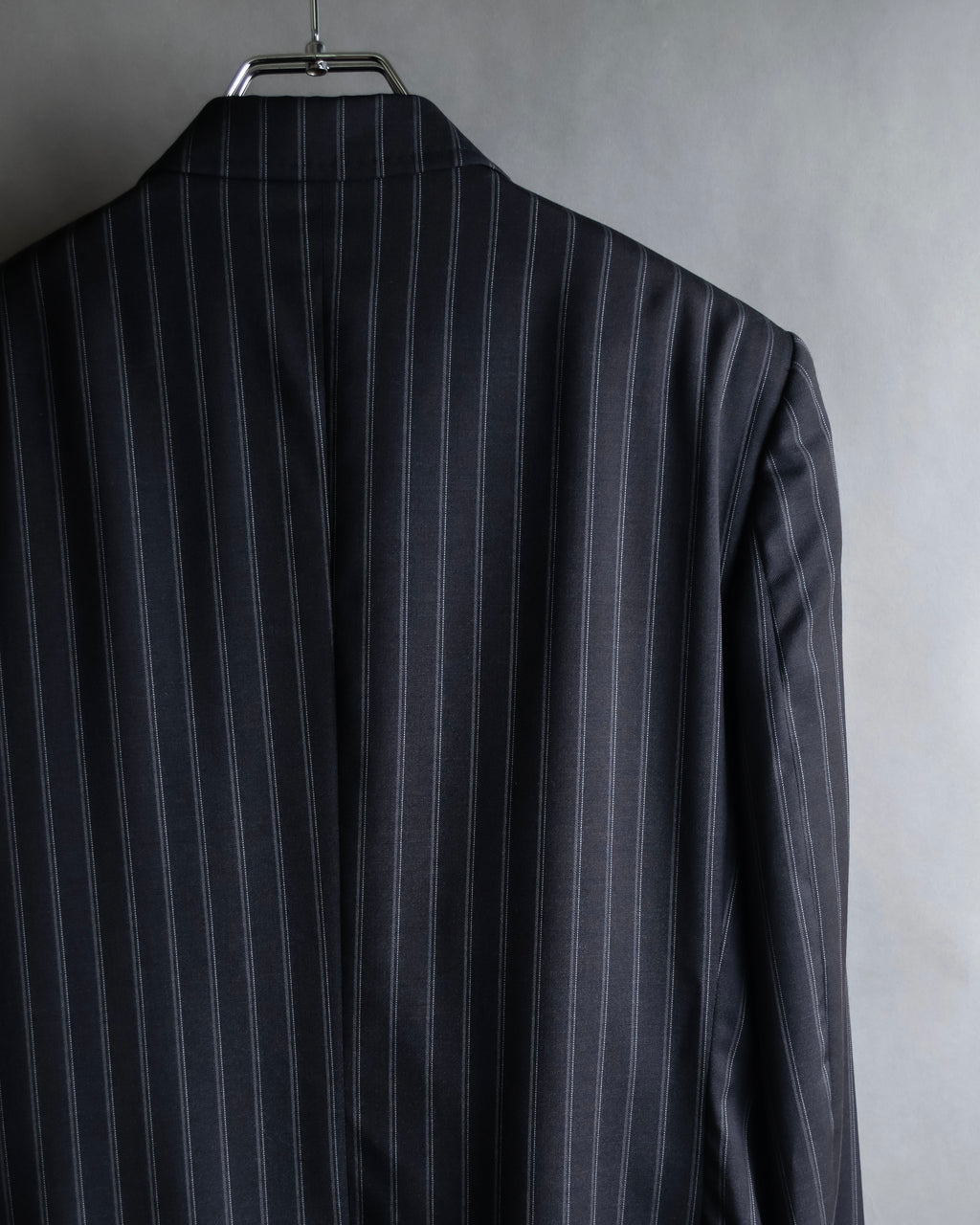 "Dolce & Gabbana" Pinstripe vertical lines emphasized tailored jacket