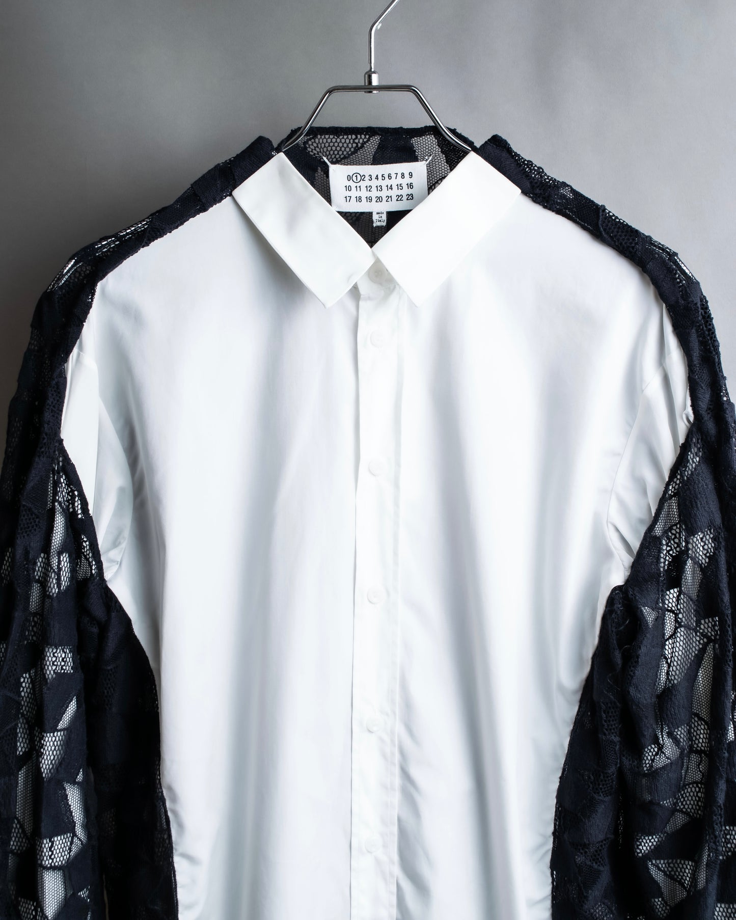 “Maison Margiela 20SS”  Back lace attached design shirt