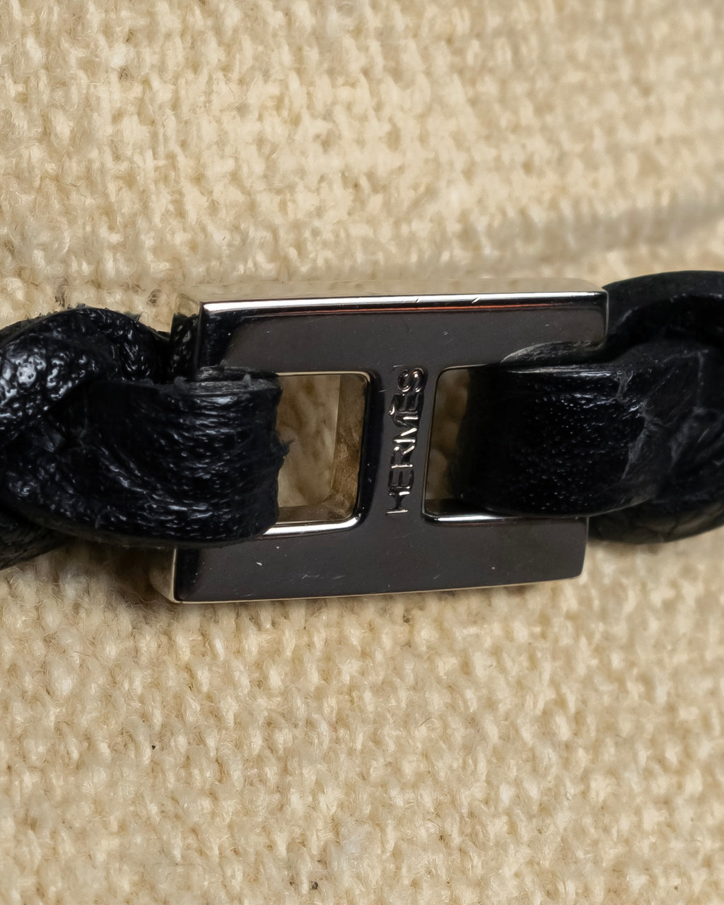 "HERMES" H motif design leather choker