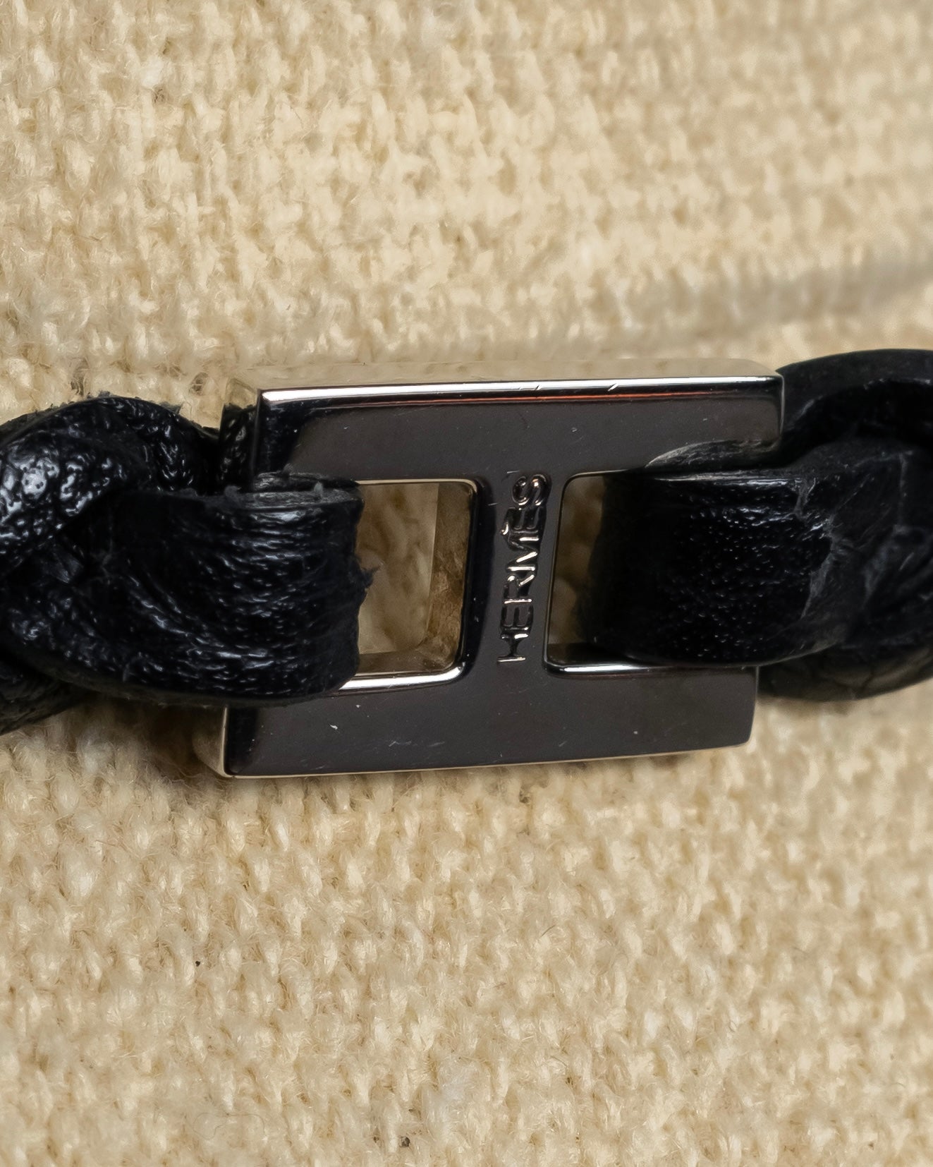 "HERMES" H motif design leather choker