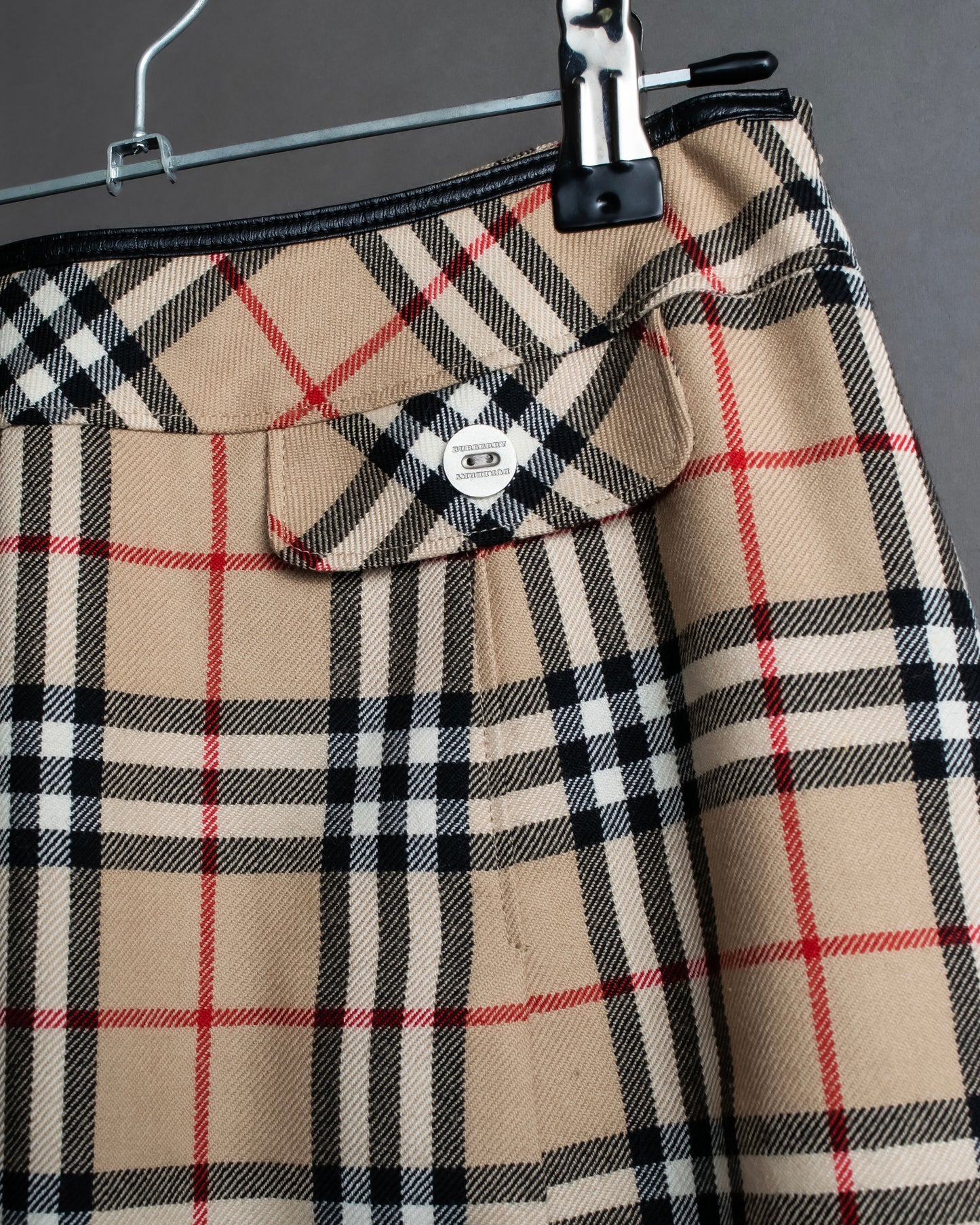 "BURBERRY" Nova check pattern box pleats mid length skirt