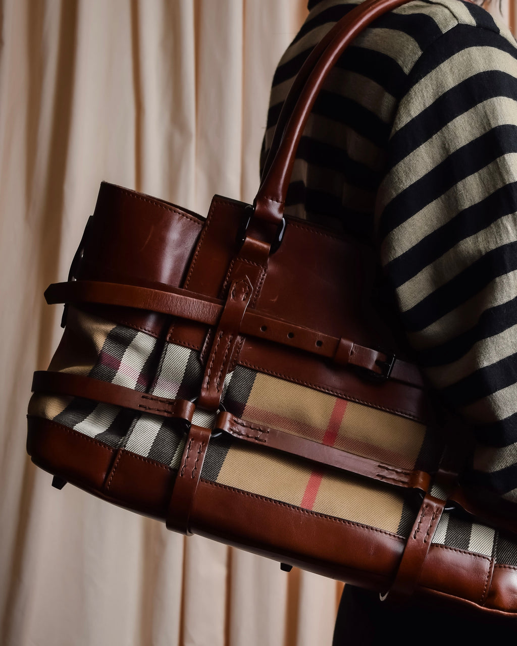 "BURBERRY" Harness detail check canvas leather bag
