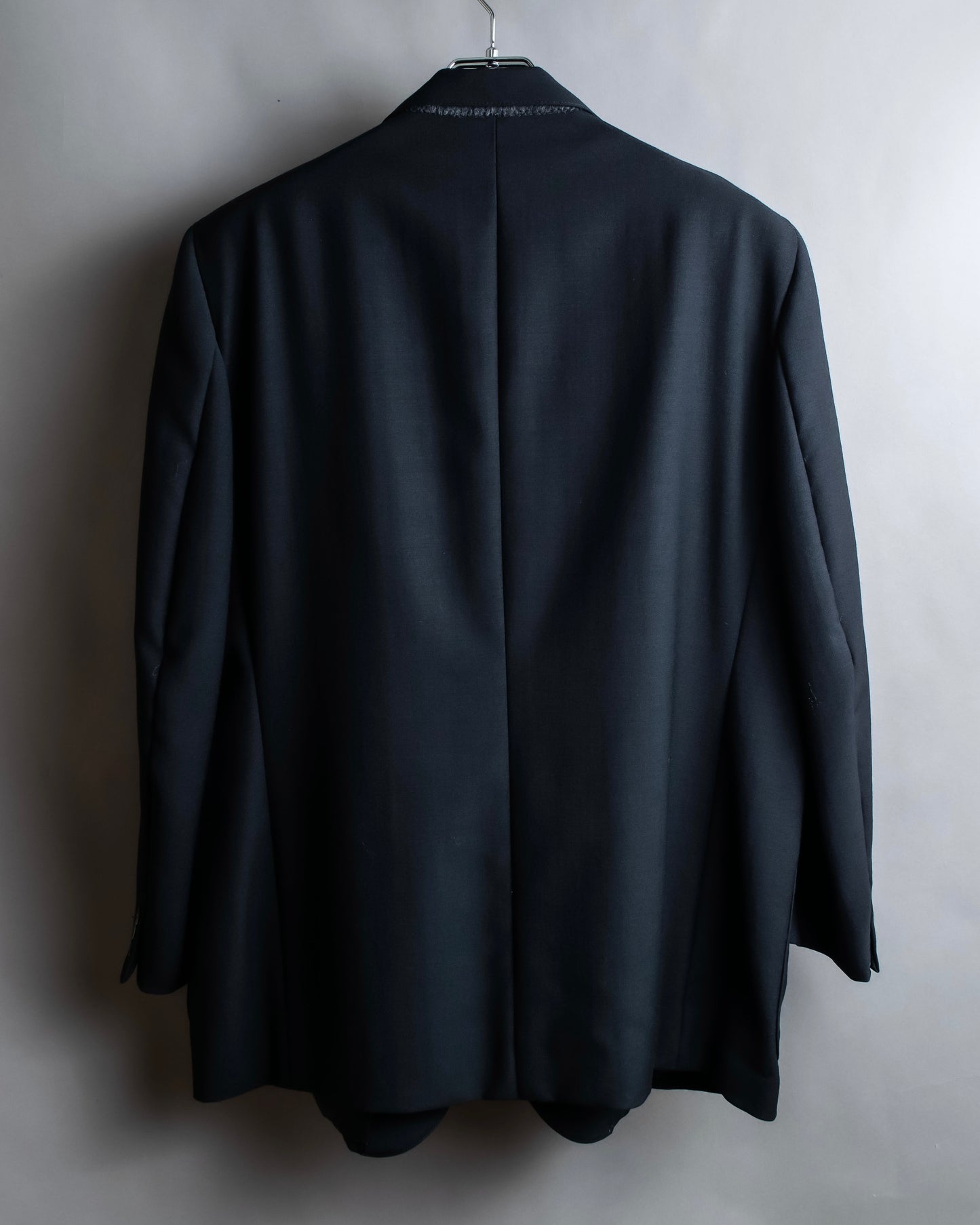 "ISSIMO" Oversized marble button design wool tailored jacket