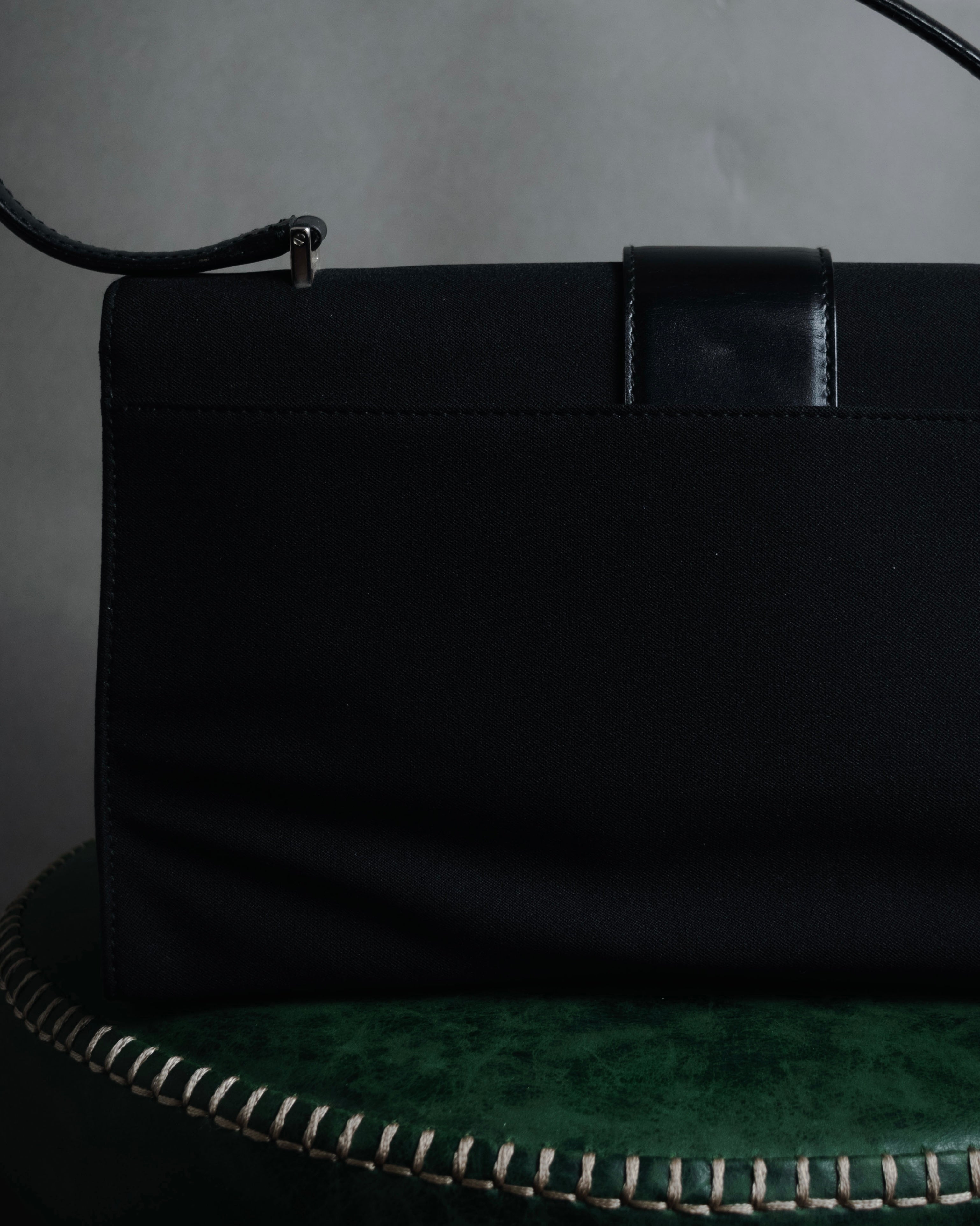 "Salvatore Ferragamo" 90’s-00’s Archive shoe embossed leather shoulder bag