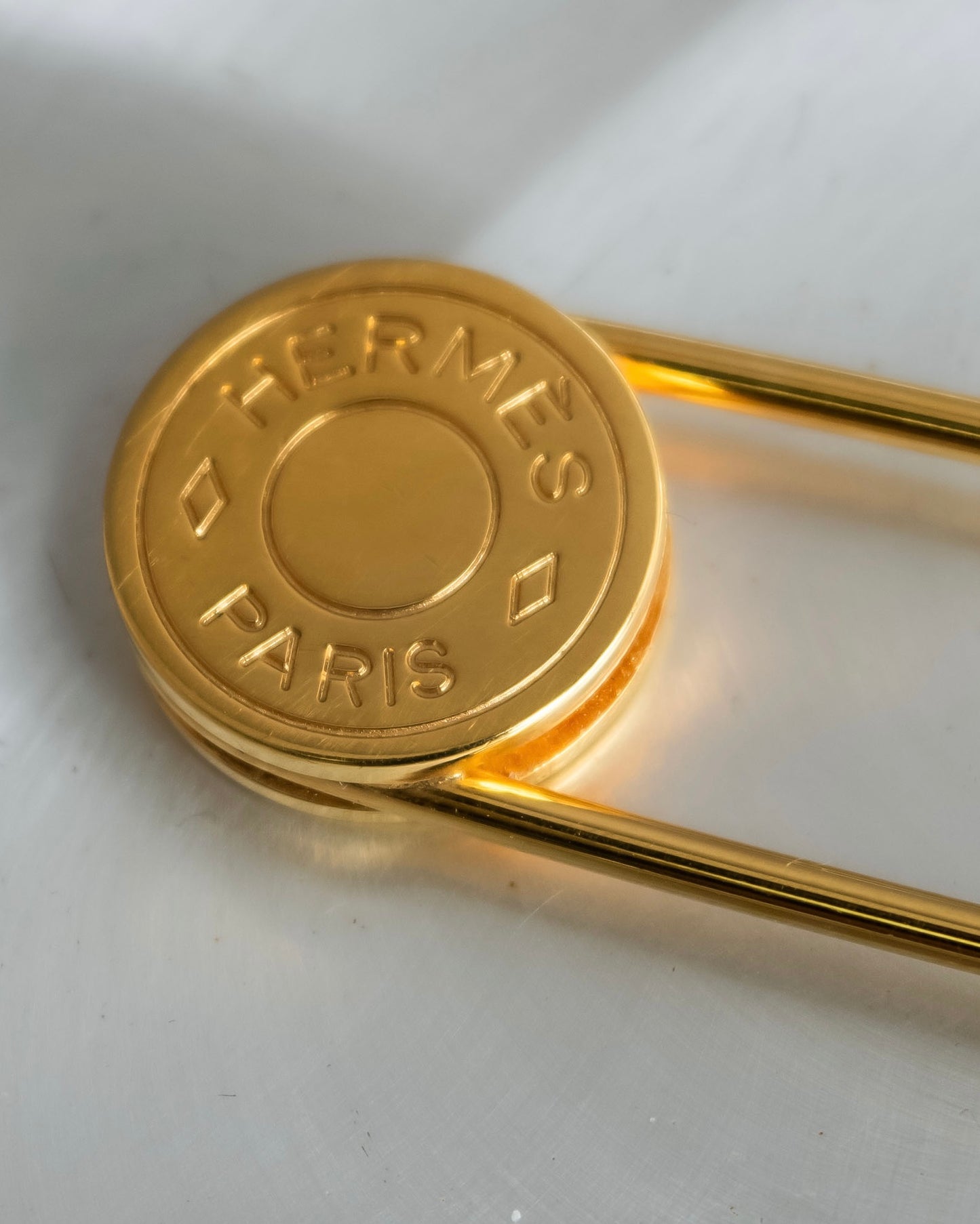 "HERMES" Metal gold logo engraving pin