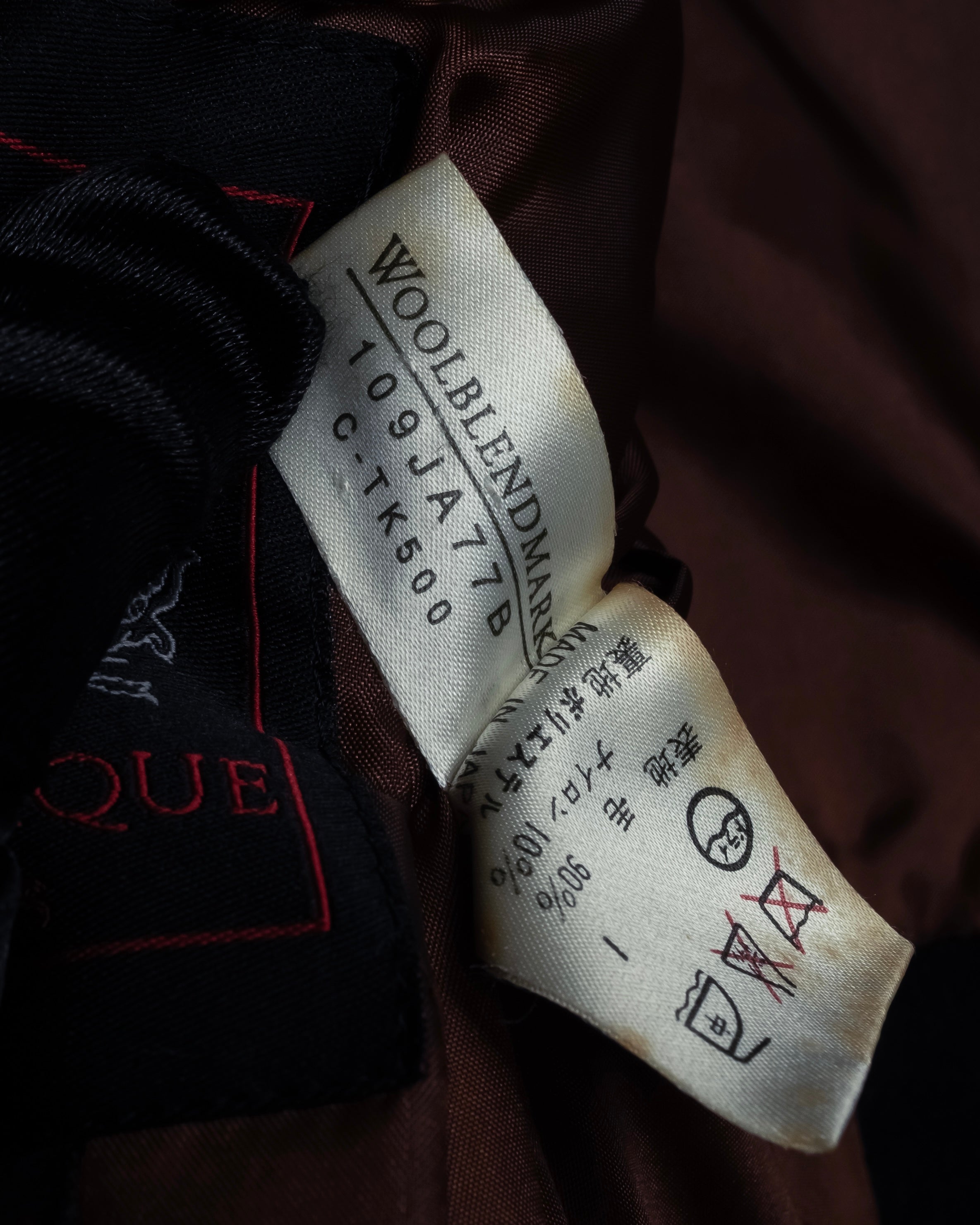 -SPECIAL- "JEAN PAUL GAULTIER"
 90's-00's Waist shape A-line silhouette black color super long coat