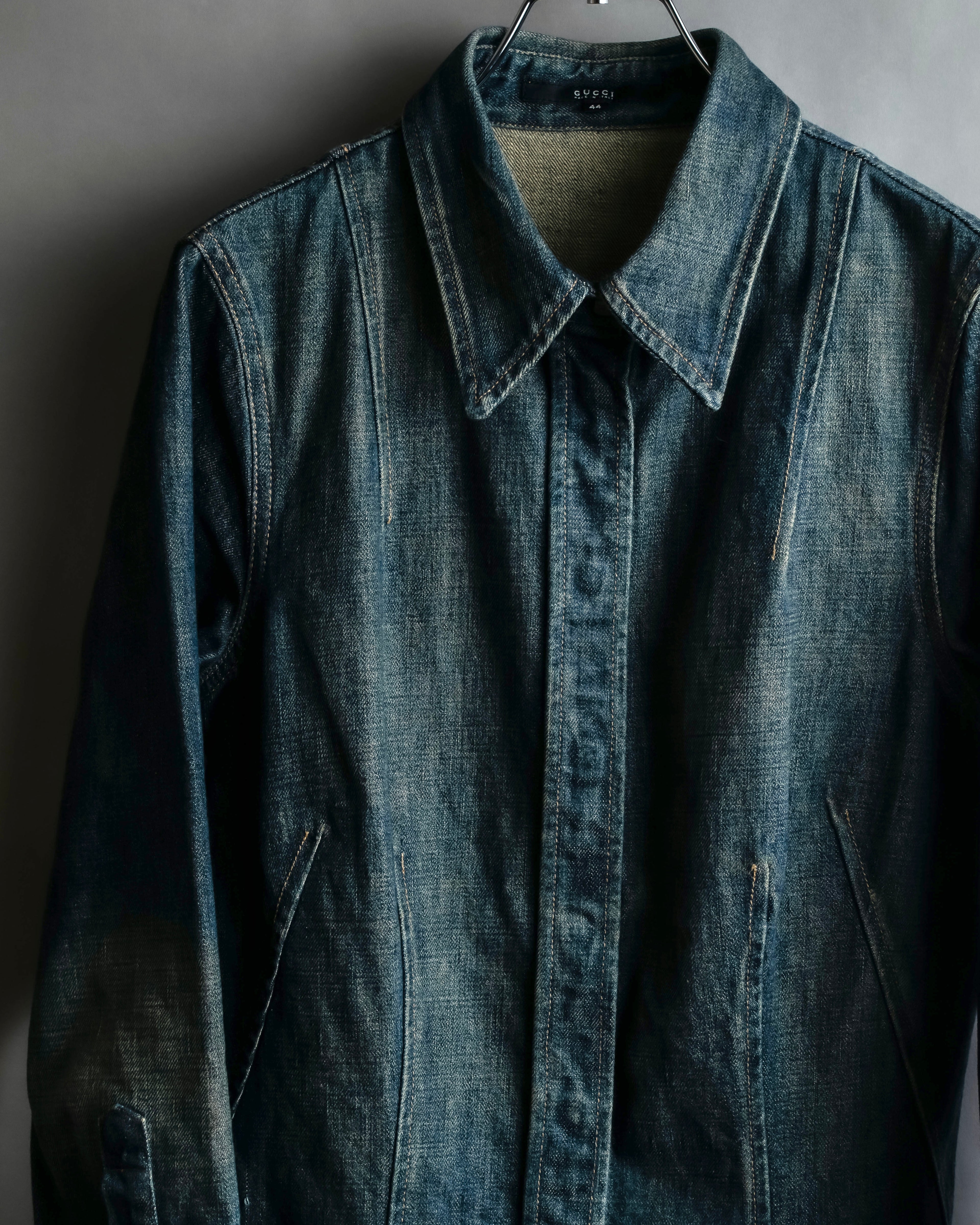 "GUCCI" Vintage faded shaped denim jacket