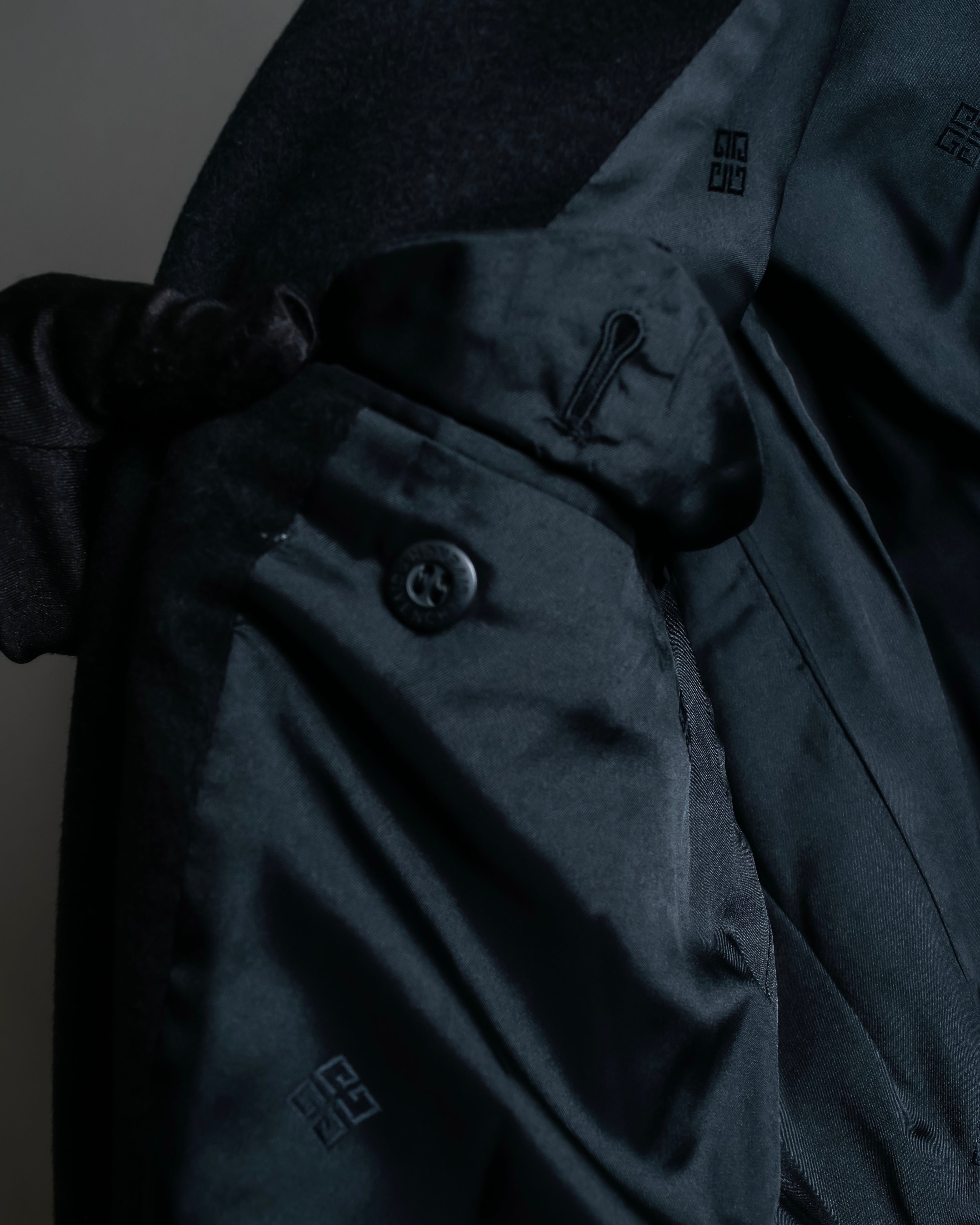 "MONSIEUR GIVENCHY" Double-breasted cashmere blend chesterfield coat