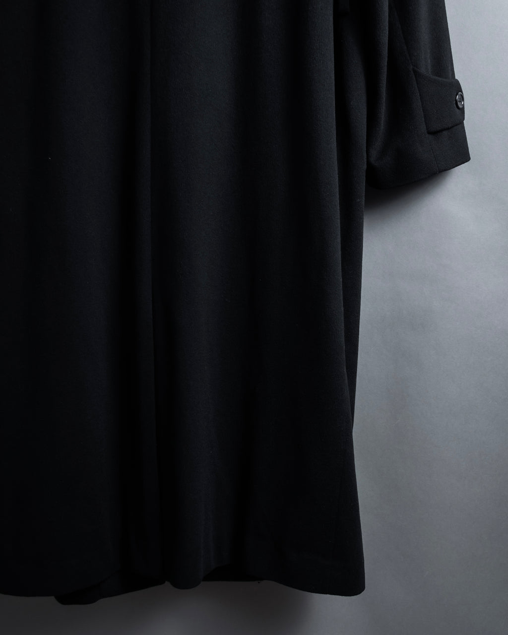 "BARBERINI" Minimalist detail 100% cashmere stand collar coat