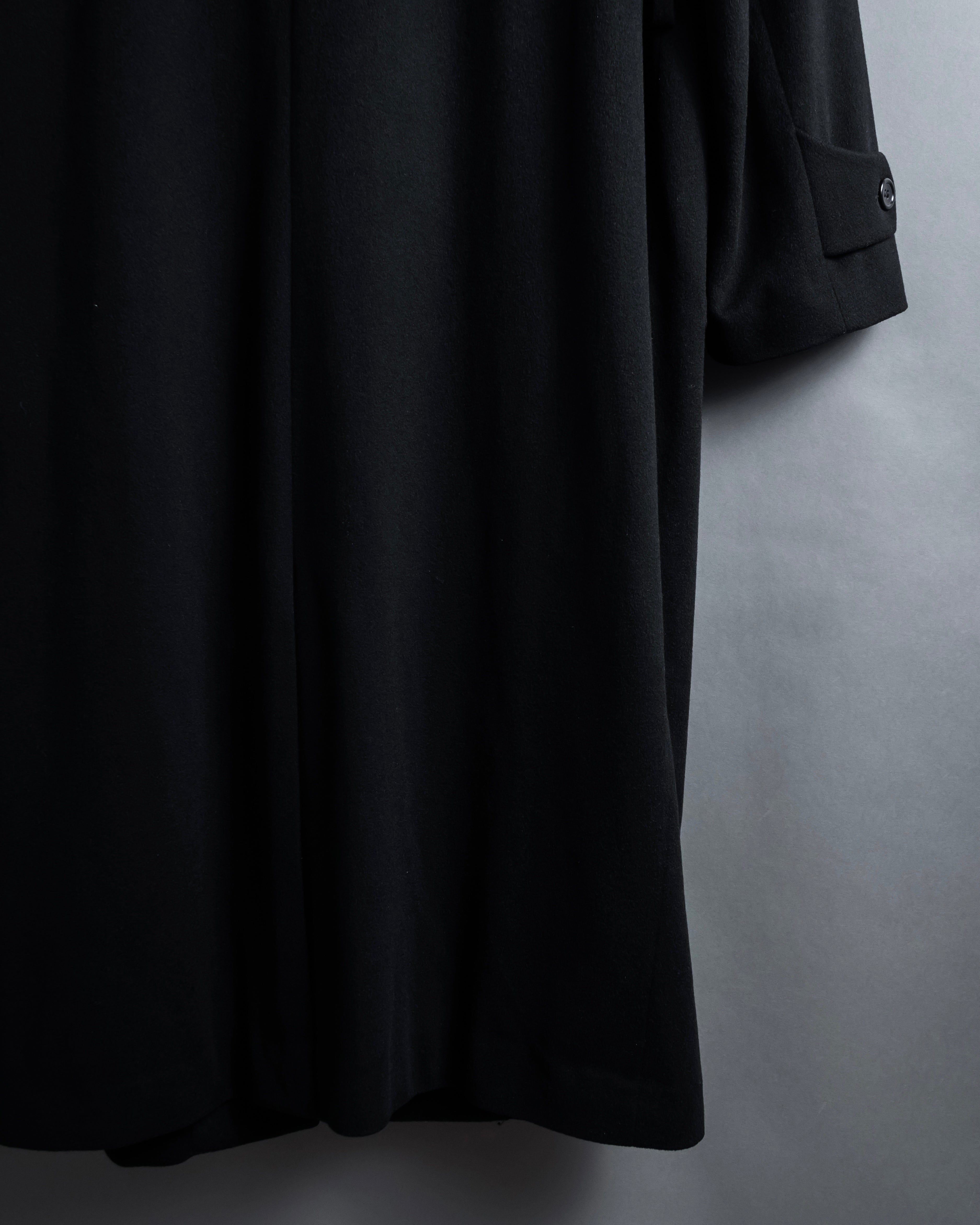 "BARBERINI" Minimalist detail 100% cashmere stand collar coat