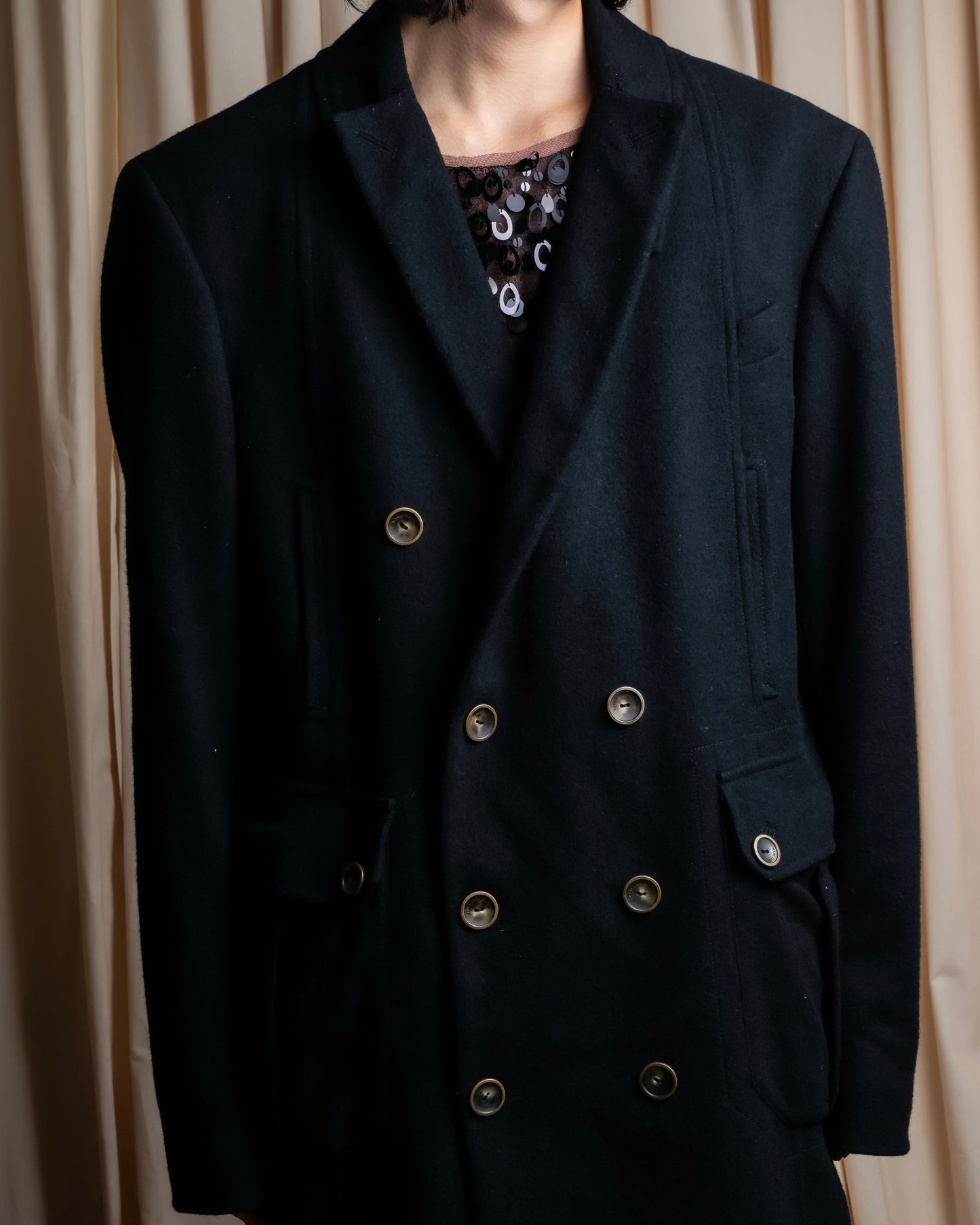 "Karl Lagerfeld"
Double breasted layered lapel oversized chester coat