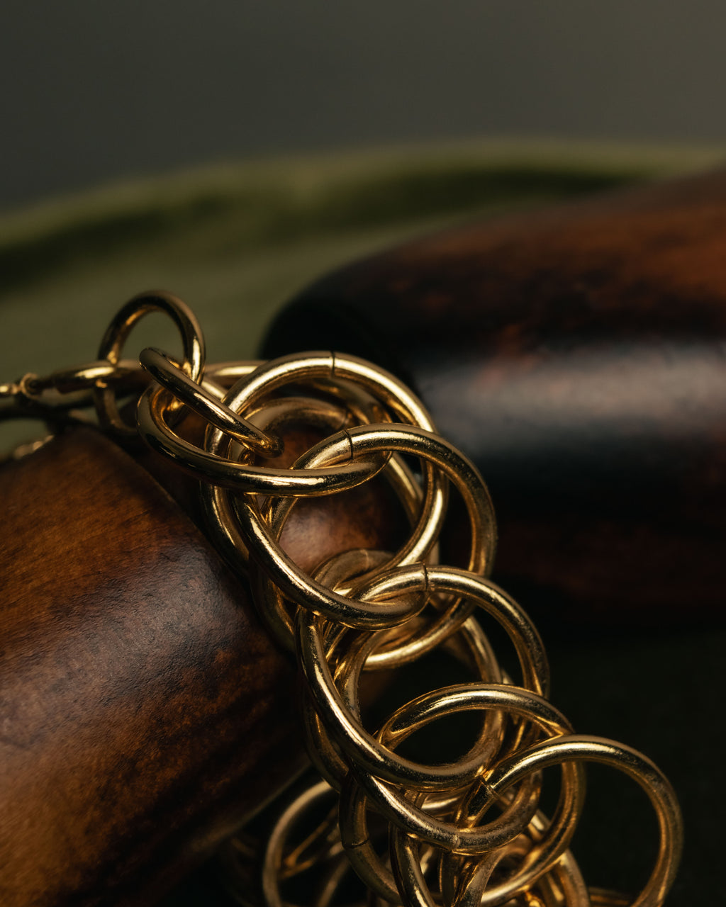 “LOEWE” 90’s-00’s gold ring chain bracelet