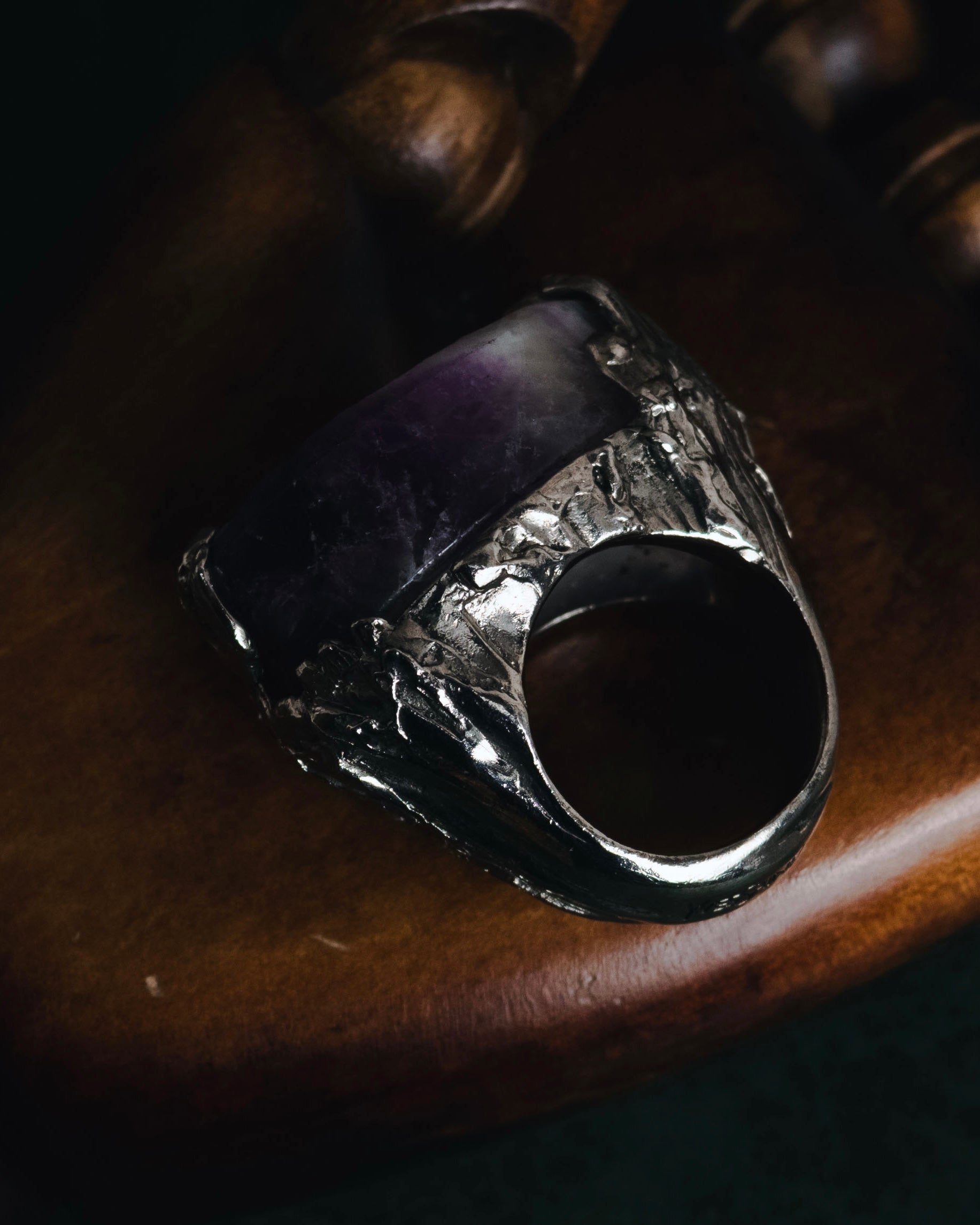 "YVES SAINT LAURENT" 00’s Amethyst stone signet ring