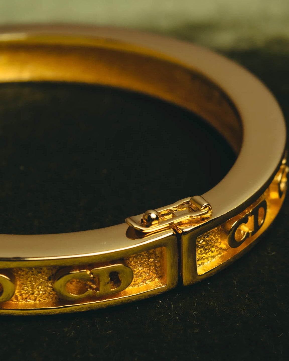 “Christian Dior” 80’s-90’s CD monogram gold tone bangle