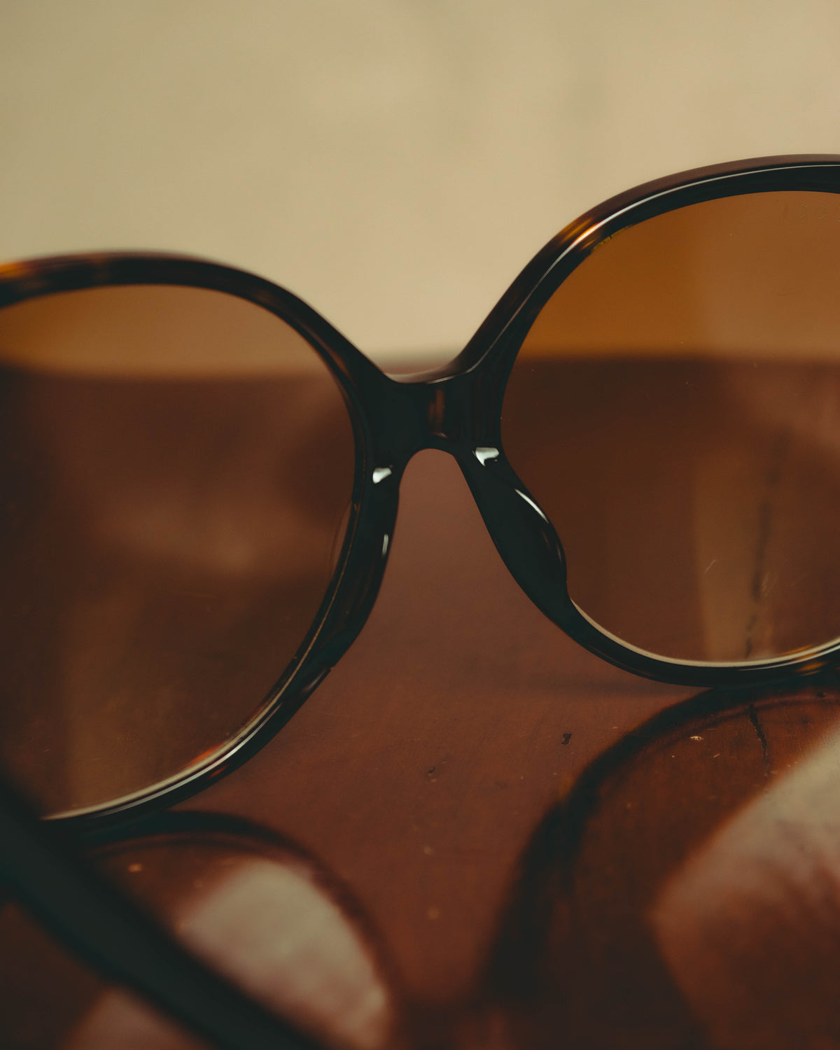 –SPECIAL– "GUCCI" 10's Retro oversized butterfly sunglasses