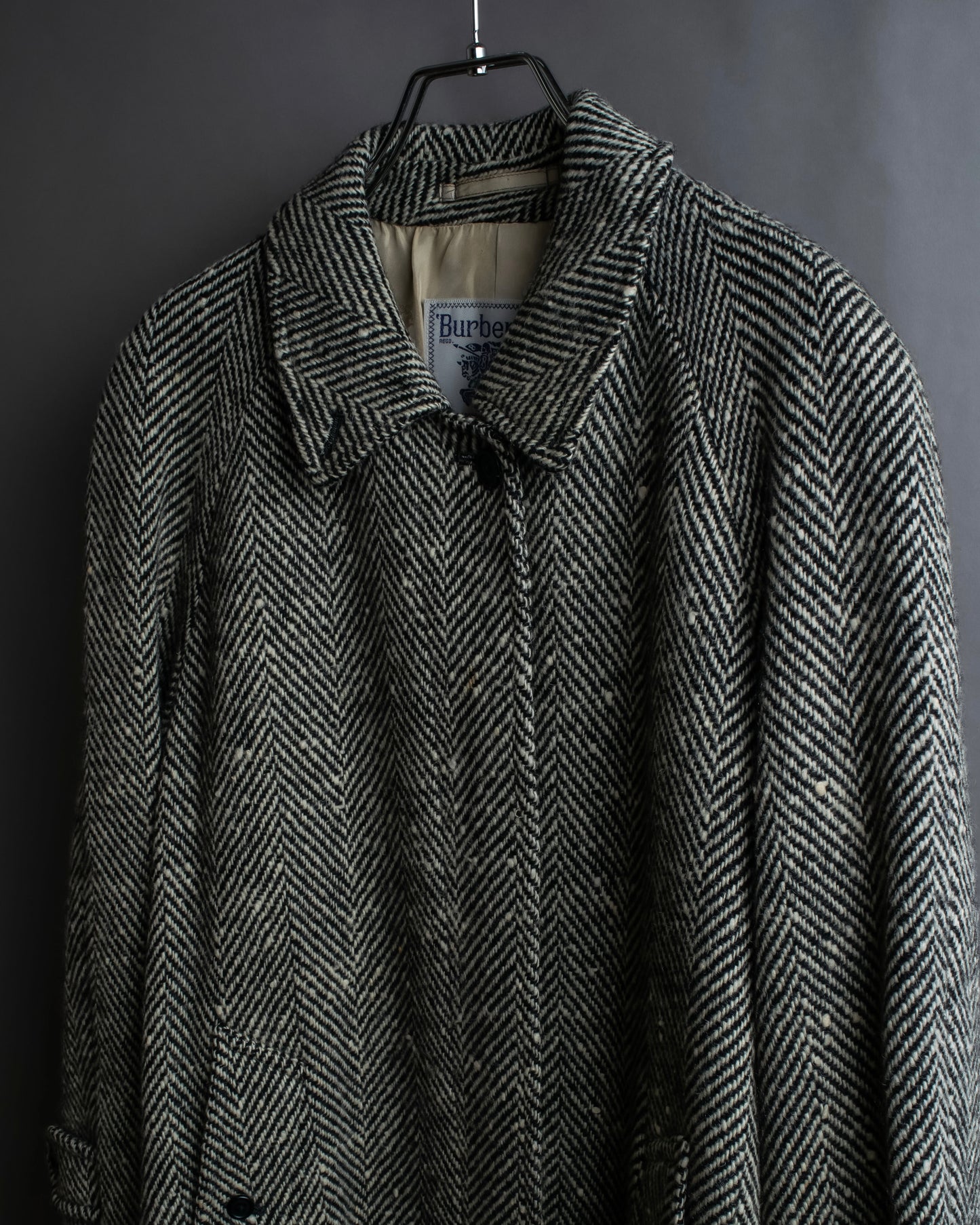 "BURBERRYS" Herringbone belted design soutien collar coat