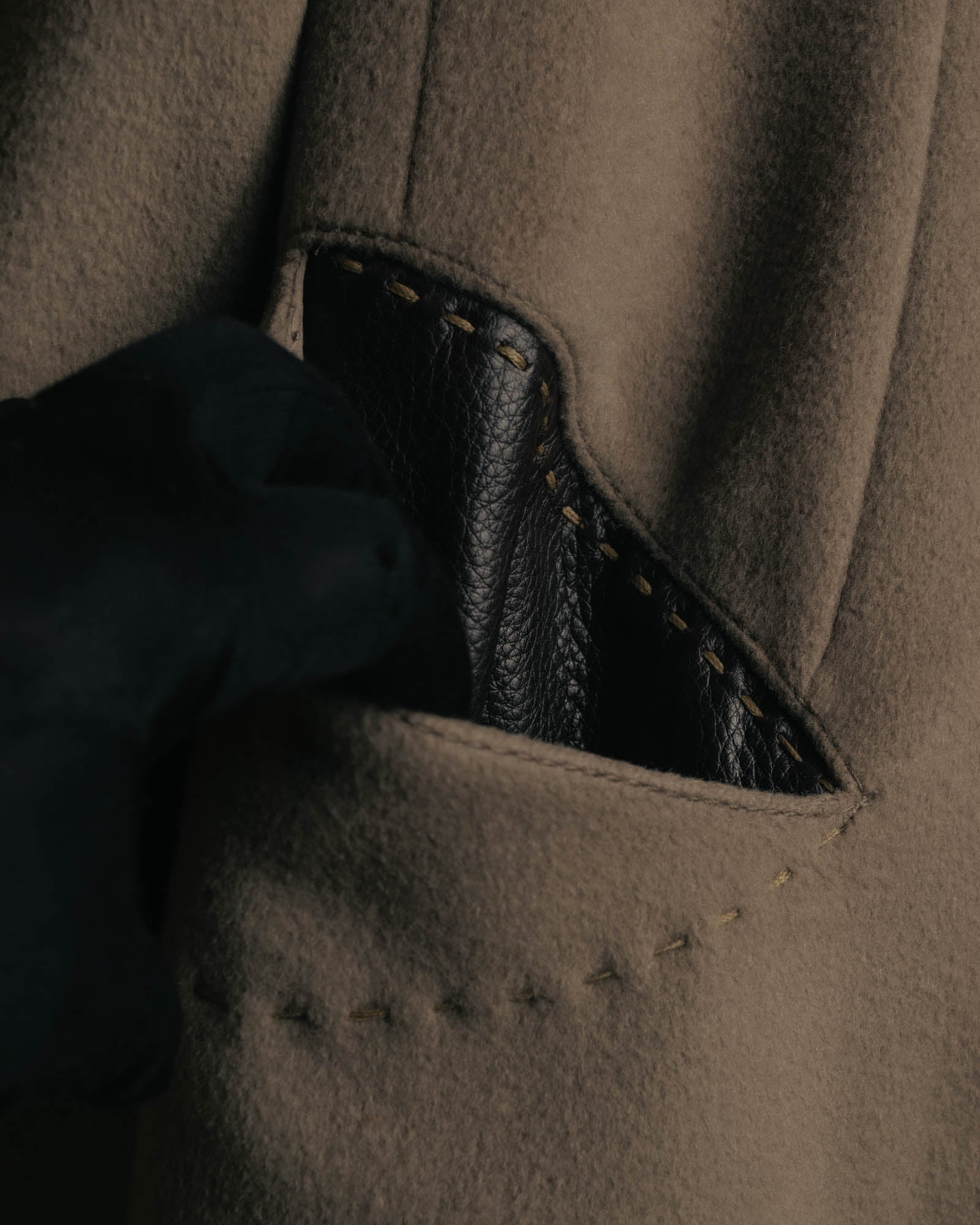 -SPECIAL- "FENDI" 90's-00's Cashmere blend long coat with leather contrast