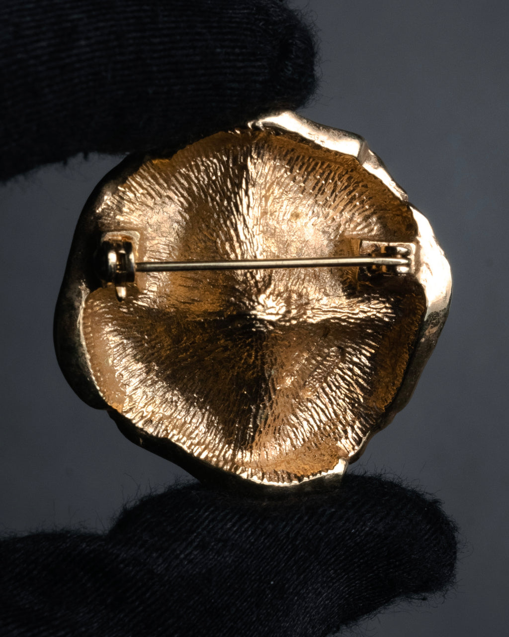 “Christian Dior” 70’s-80’s Pearl flower brooch